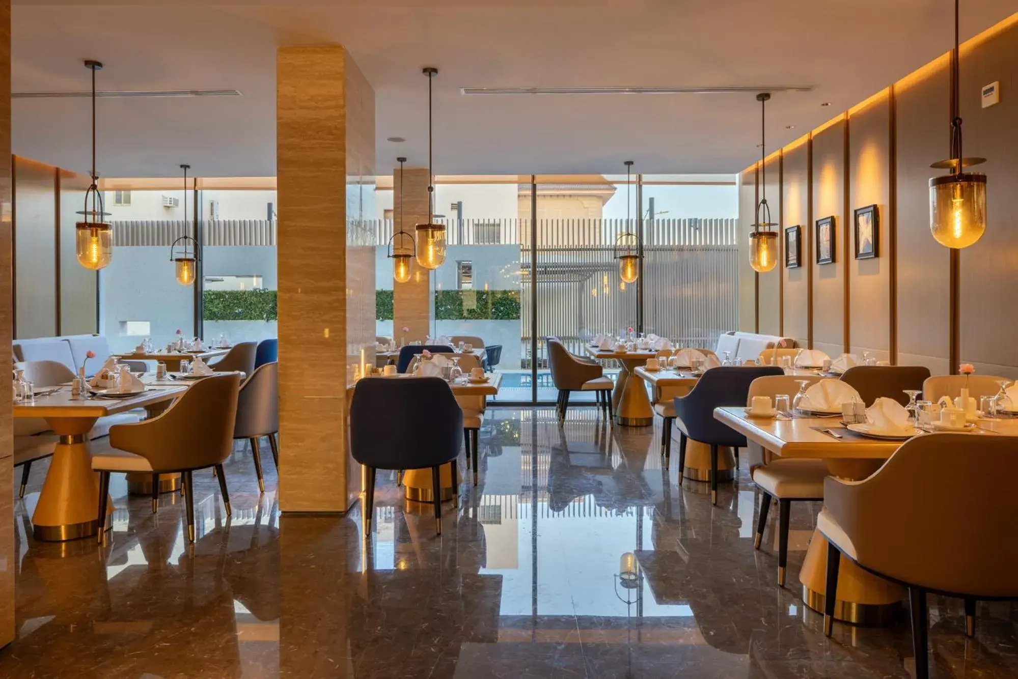 Restaurant/places to eat in Boudl Al Rawdah Restaurant/places to eat in Boudl Al Rawdah