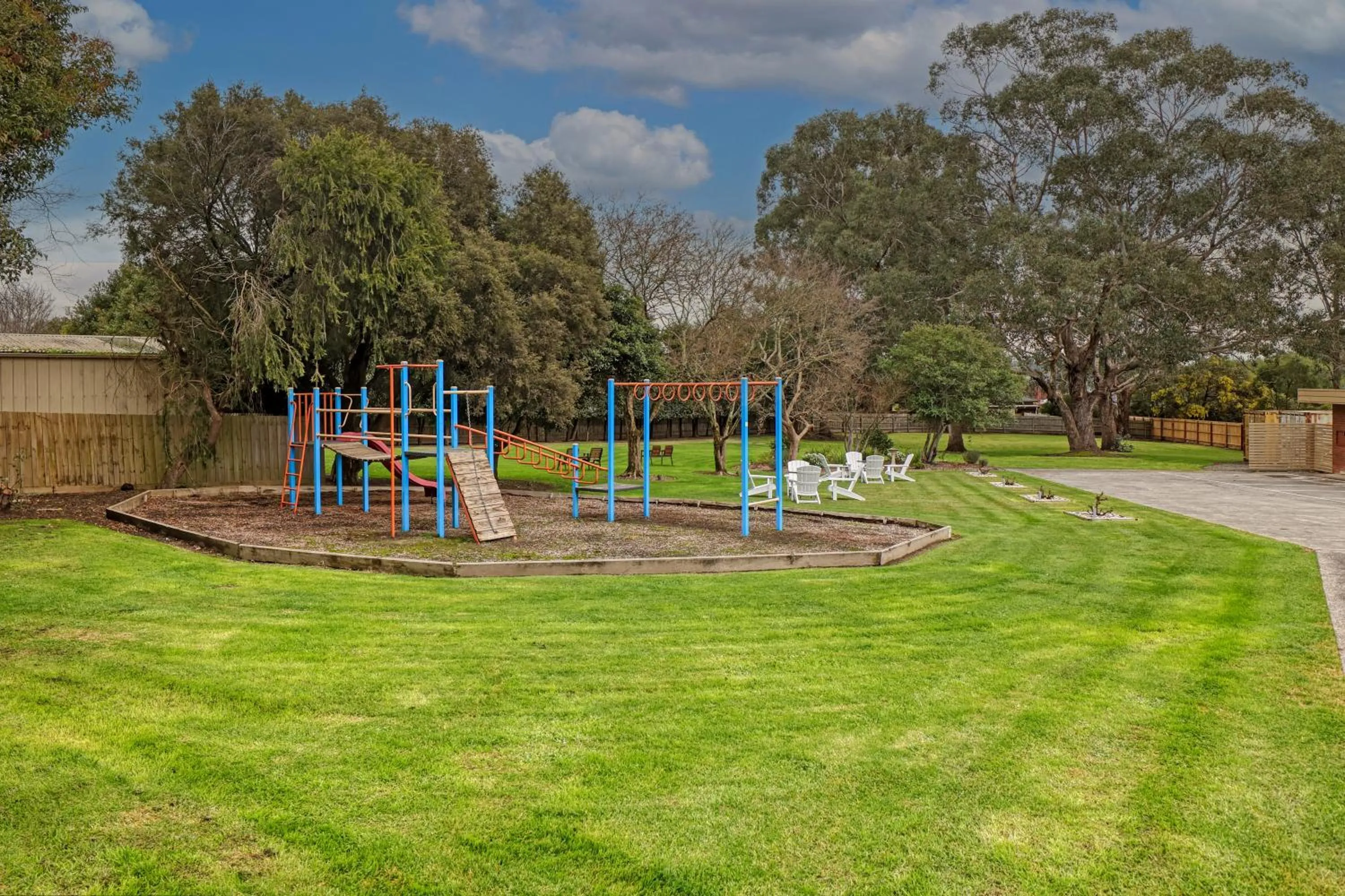 Children play ground in Healesville Motor Inn