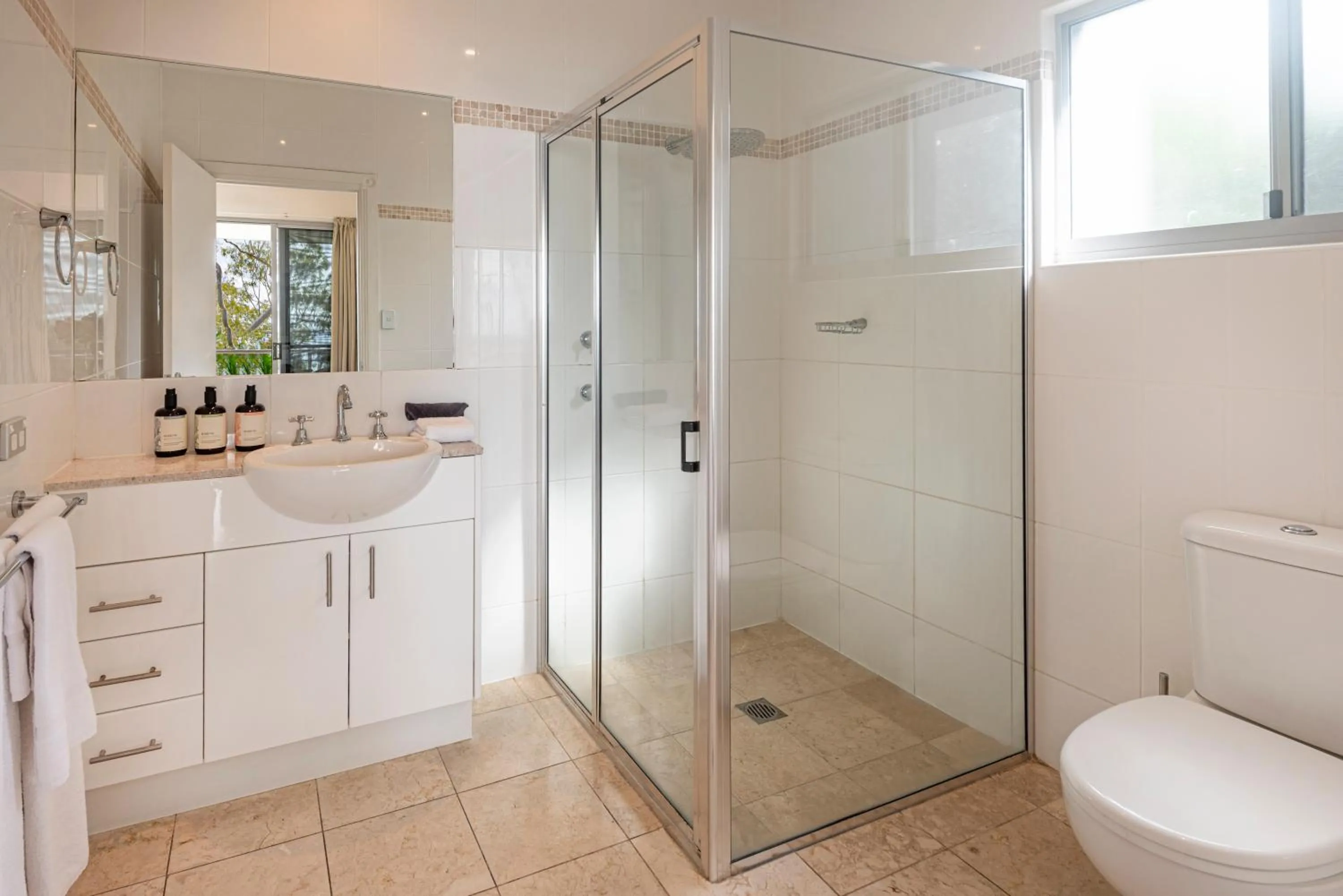 Bathroom in Blue Water Views on Hamilton Island by HIHA