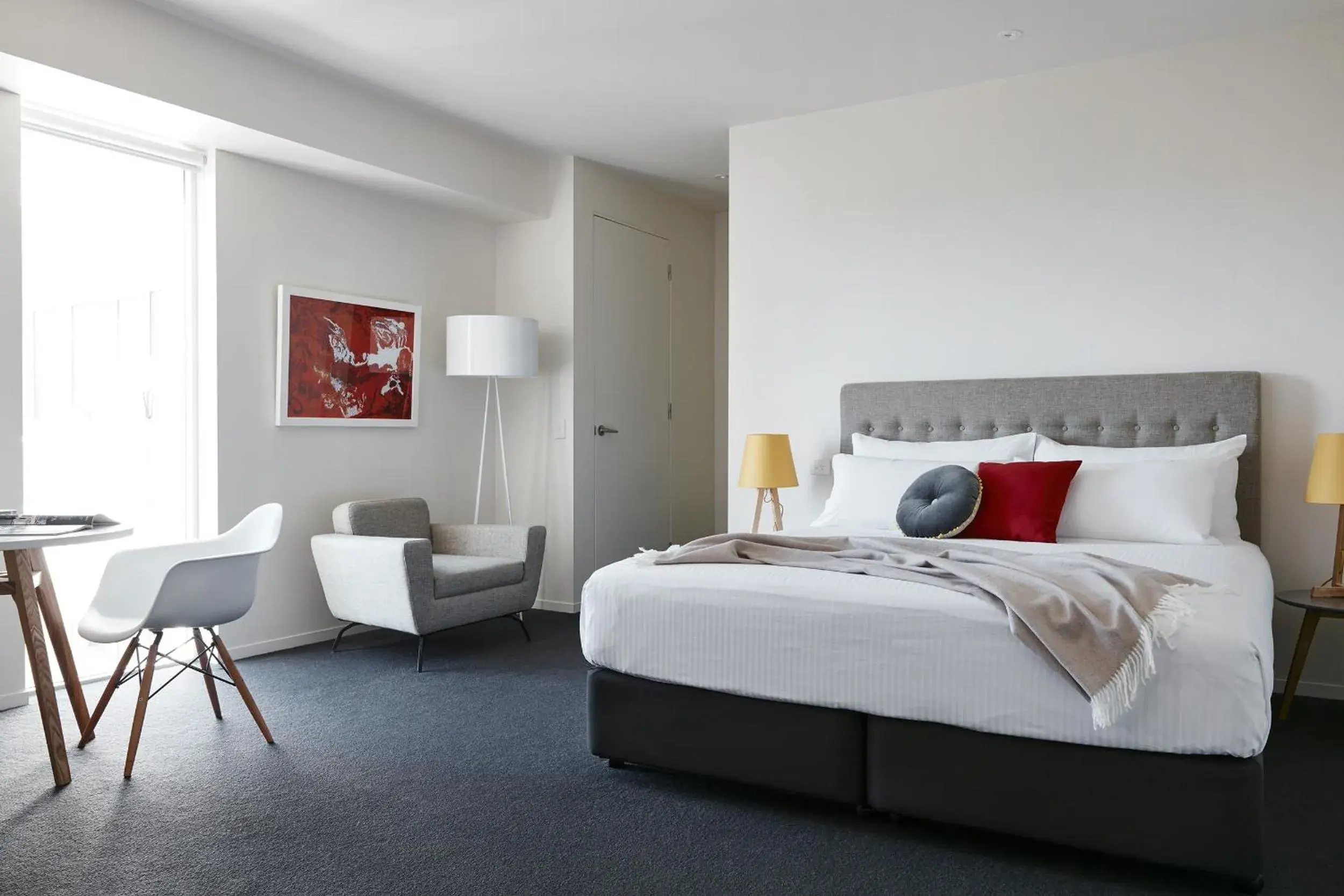 Seating area, Bed in Art Series - The Watson Seating area, Bed in Art Series - The Watson