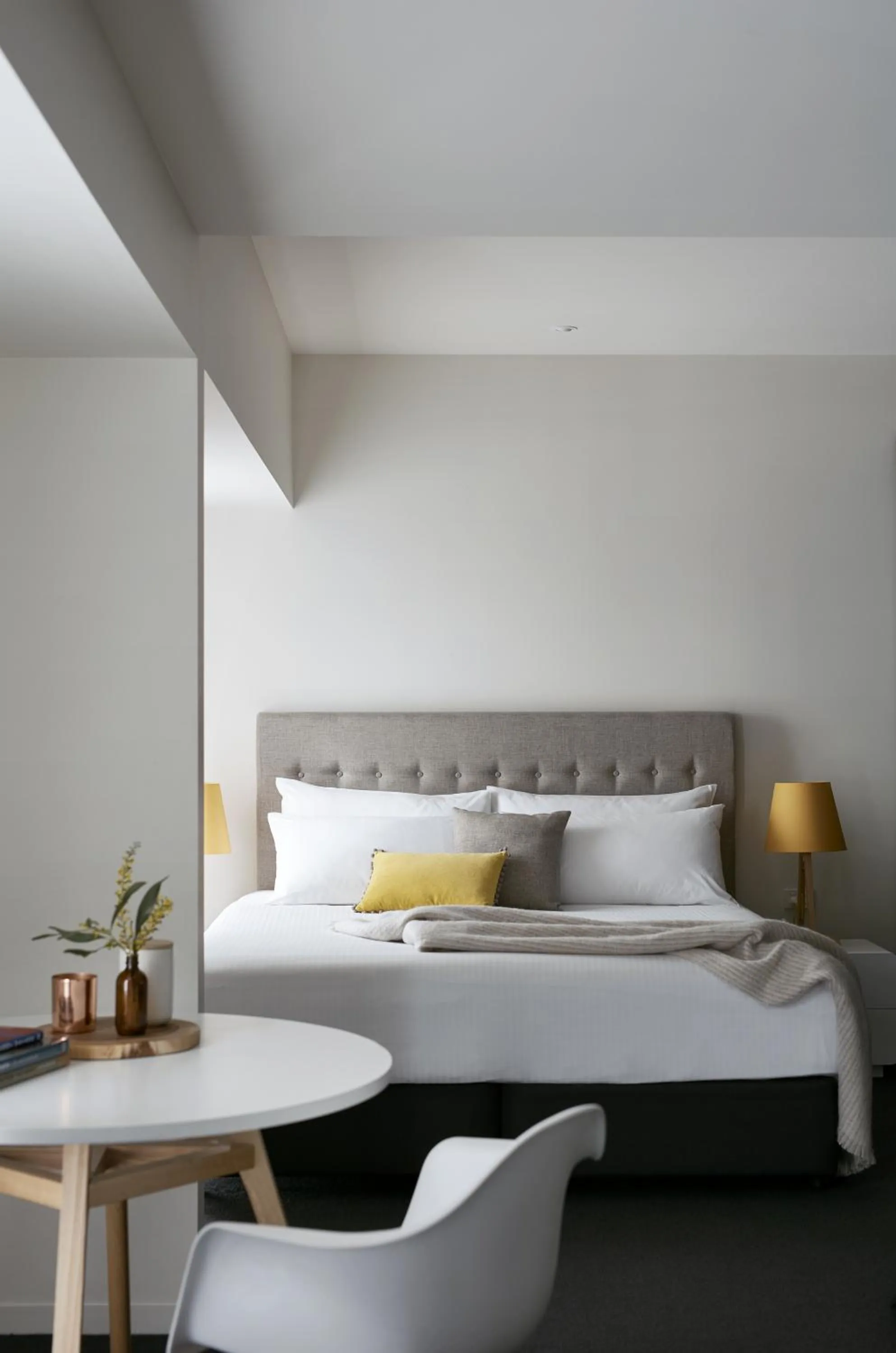 Seating area, Bed in Art Series - The Watson