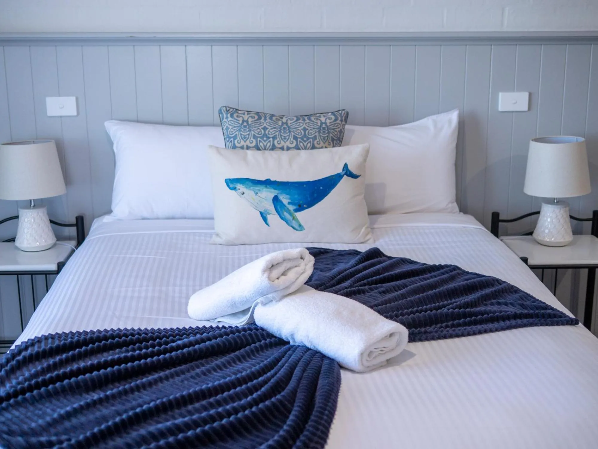 Bed in Heritage House Motel & Units