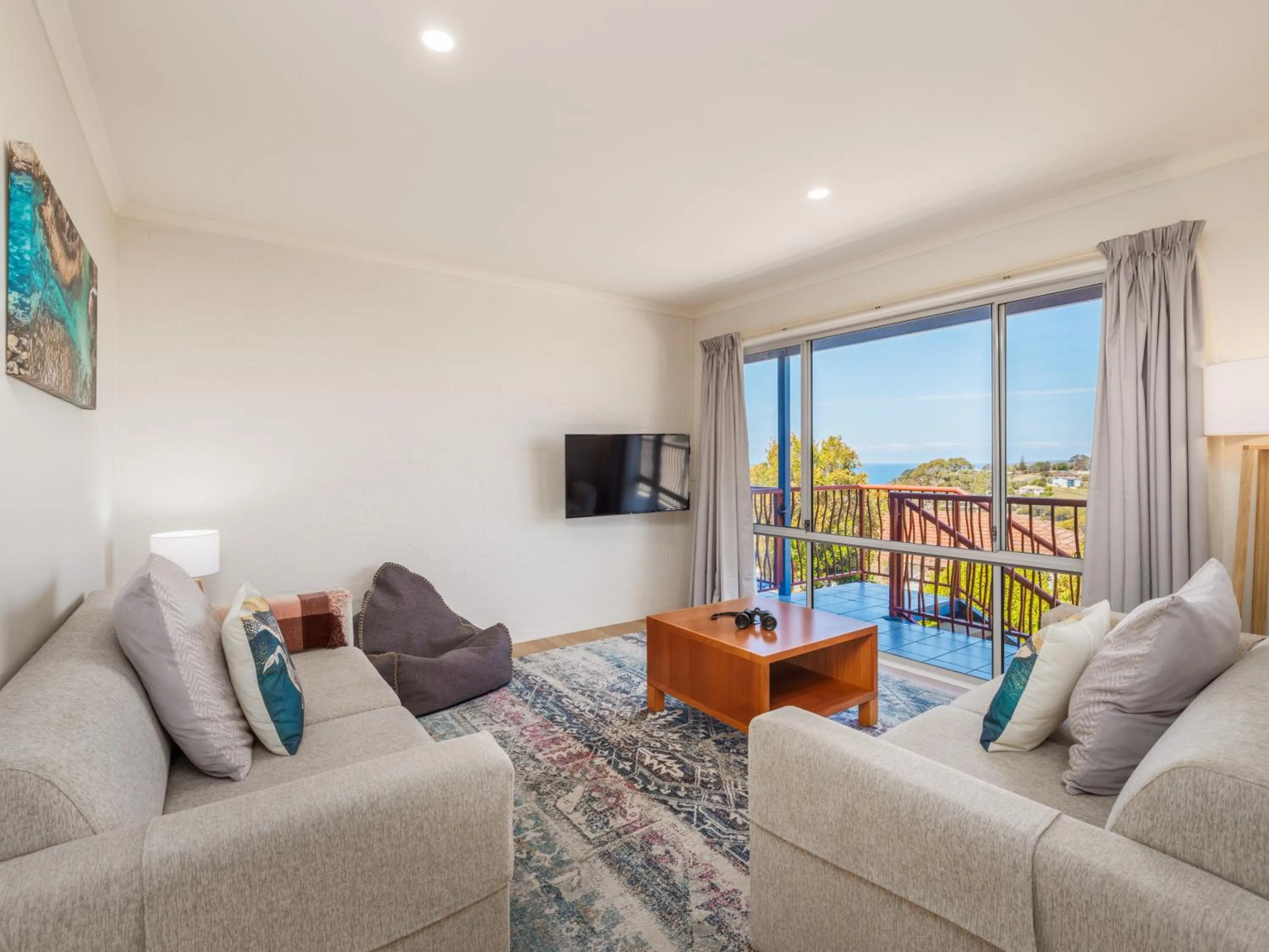 Heritage House Motel & Units