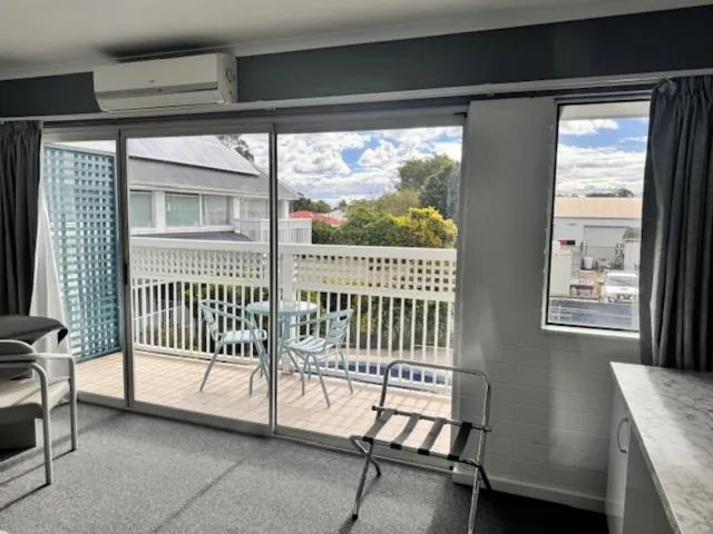 Balcony/Terrace in Dalby Manor Motor Inn