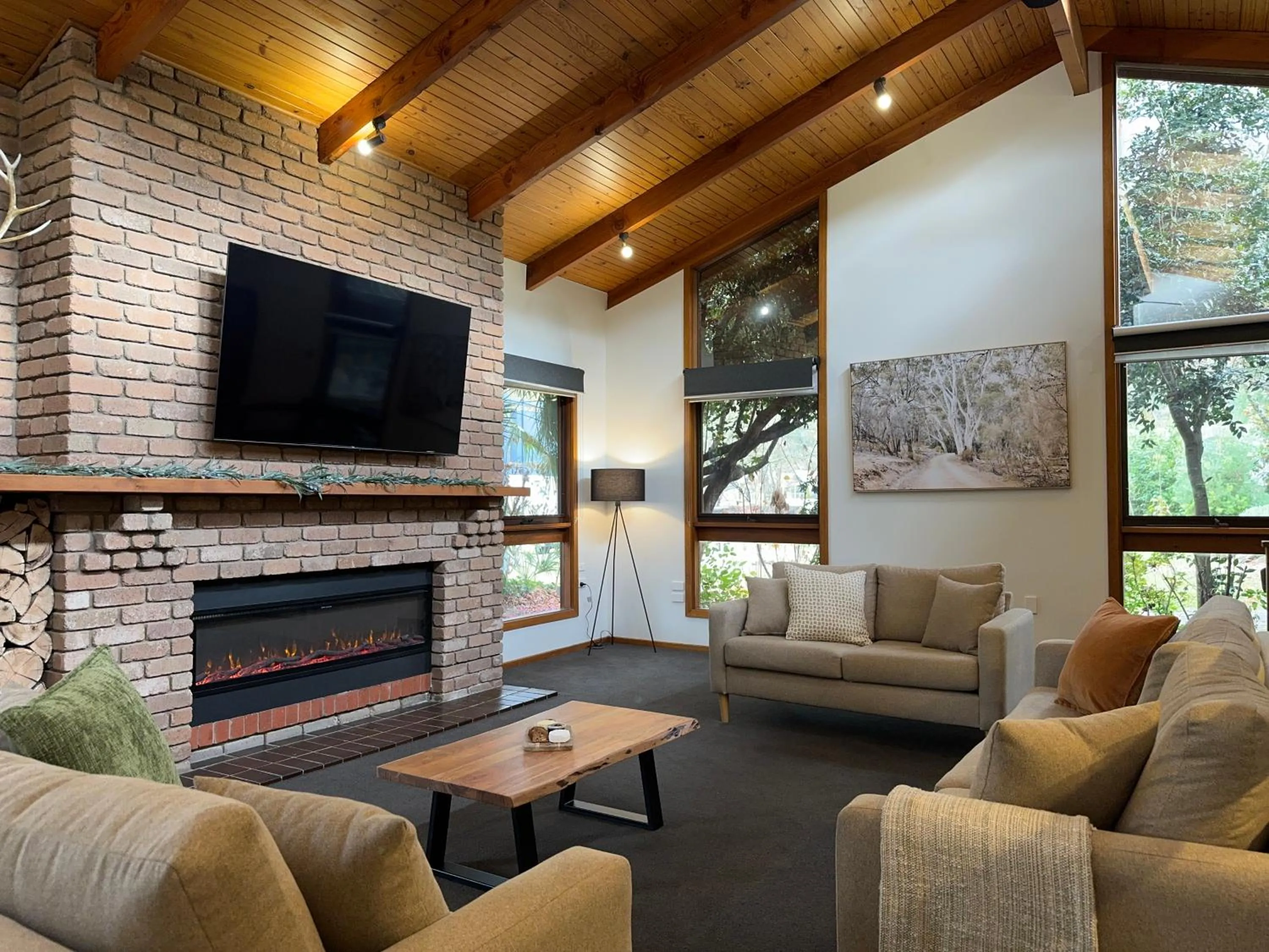 Living room in BIG4 Tasman Holiday Parks - Bright