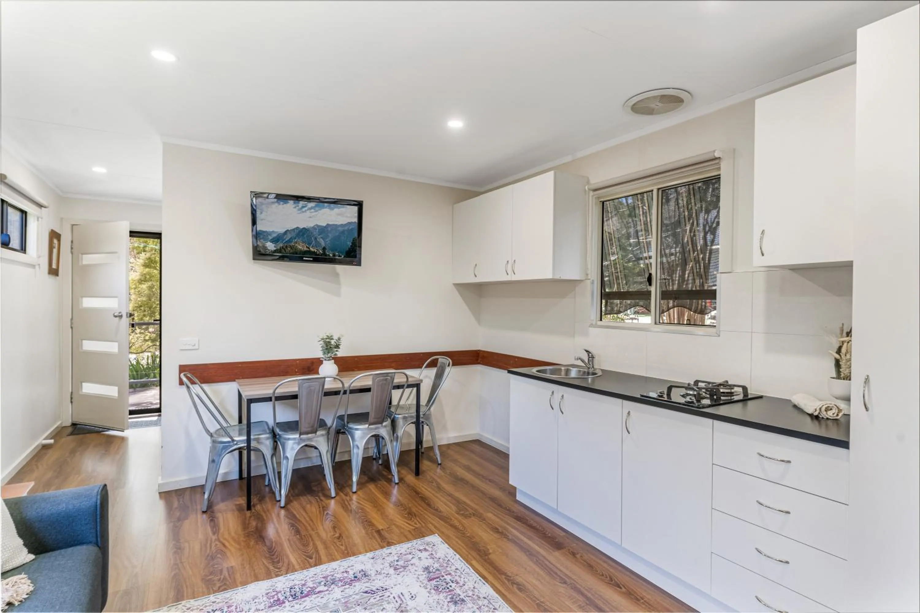 Dining area in BIG4 Tasman Holiday Parks - Bright