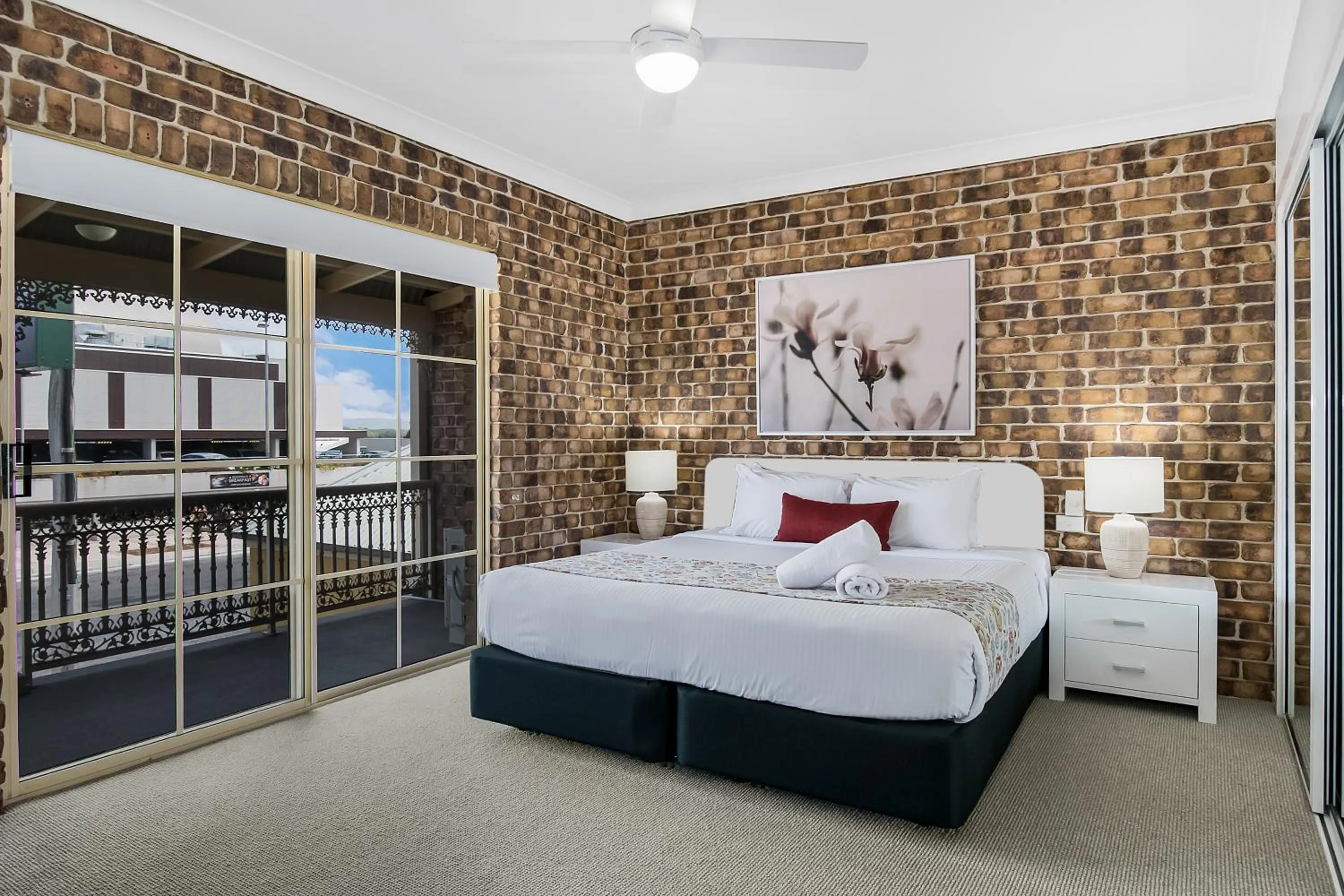 Bed in Richmond Motor Inn