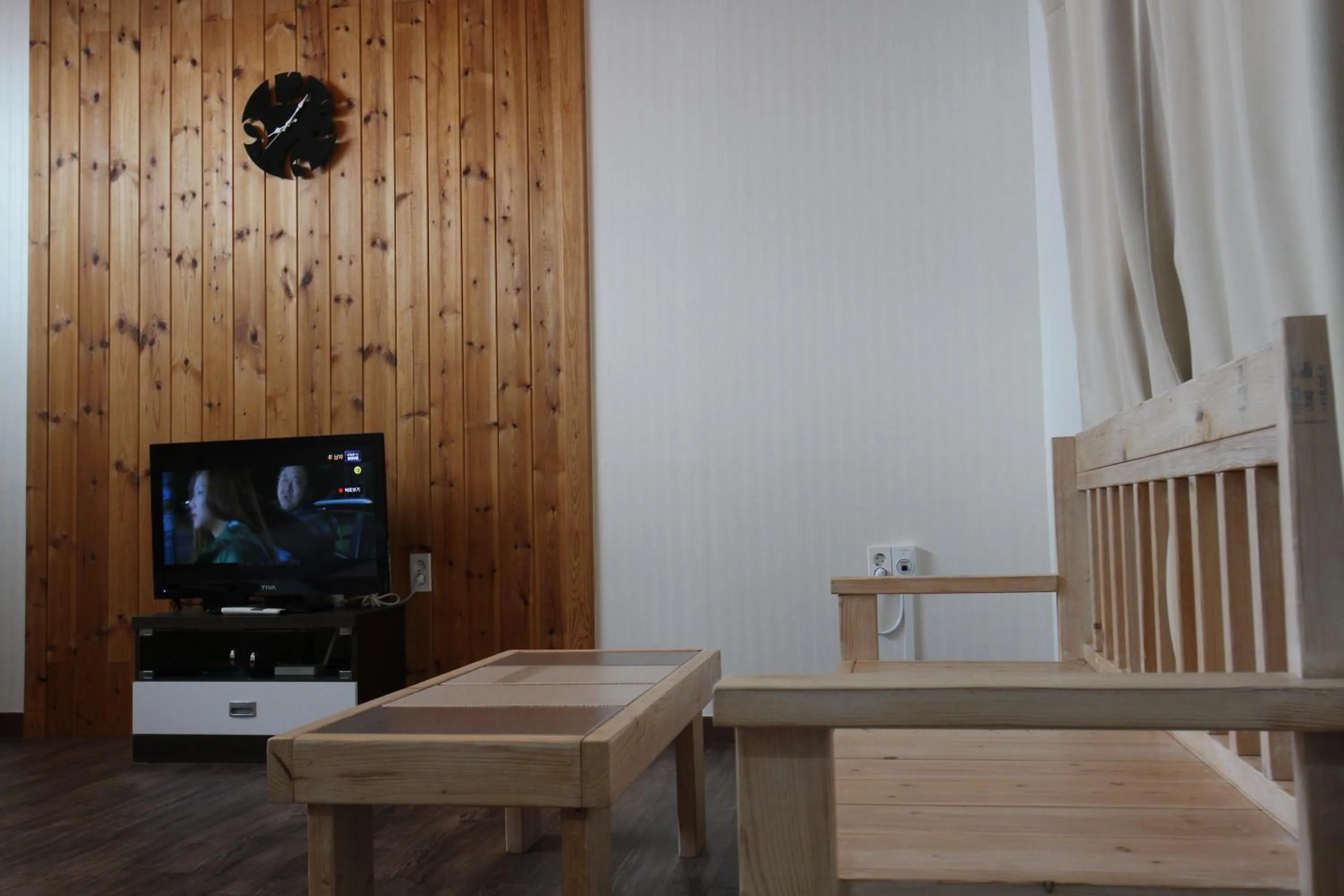 Photo of the whole room in Guesthouse Kim's Cabin