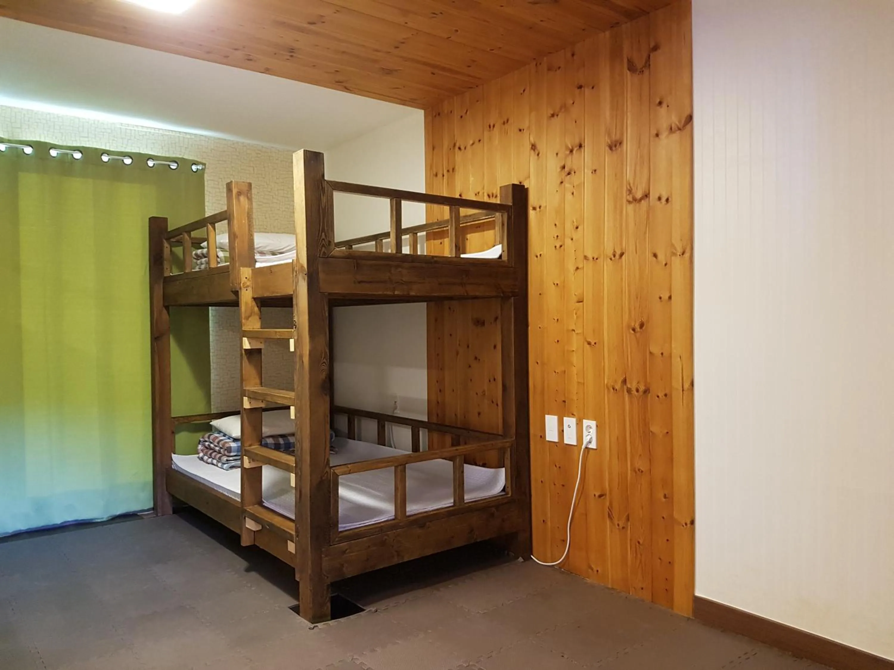 bunk bed, Bed in Guesthouse Kim's Cabin