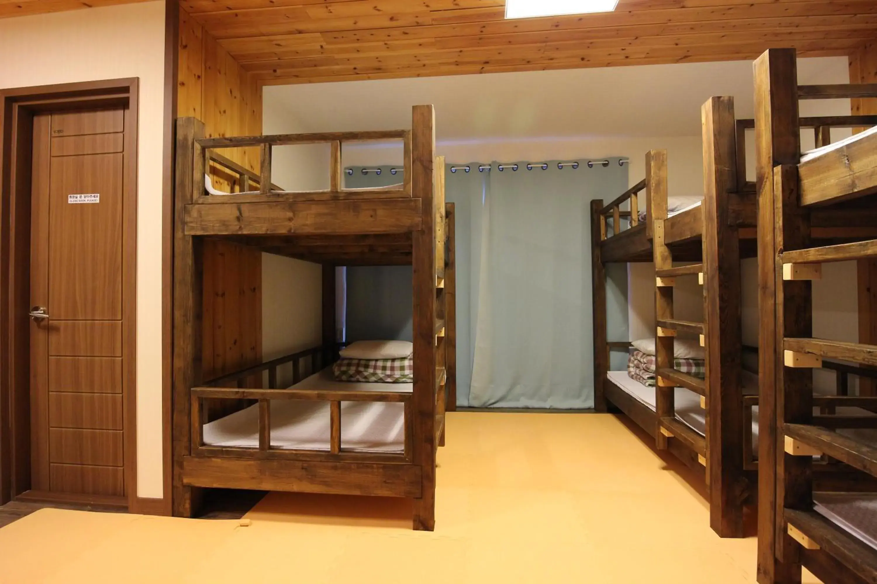 bunk bed, Bed in Guesthouse Kim's Cabin bunk bed, Bed in Guesthouse Kim's Cabin