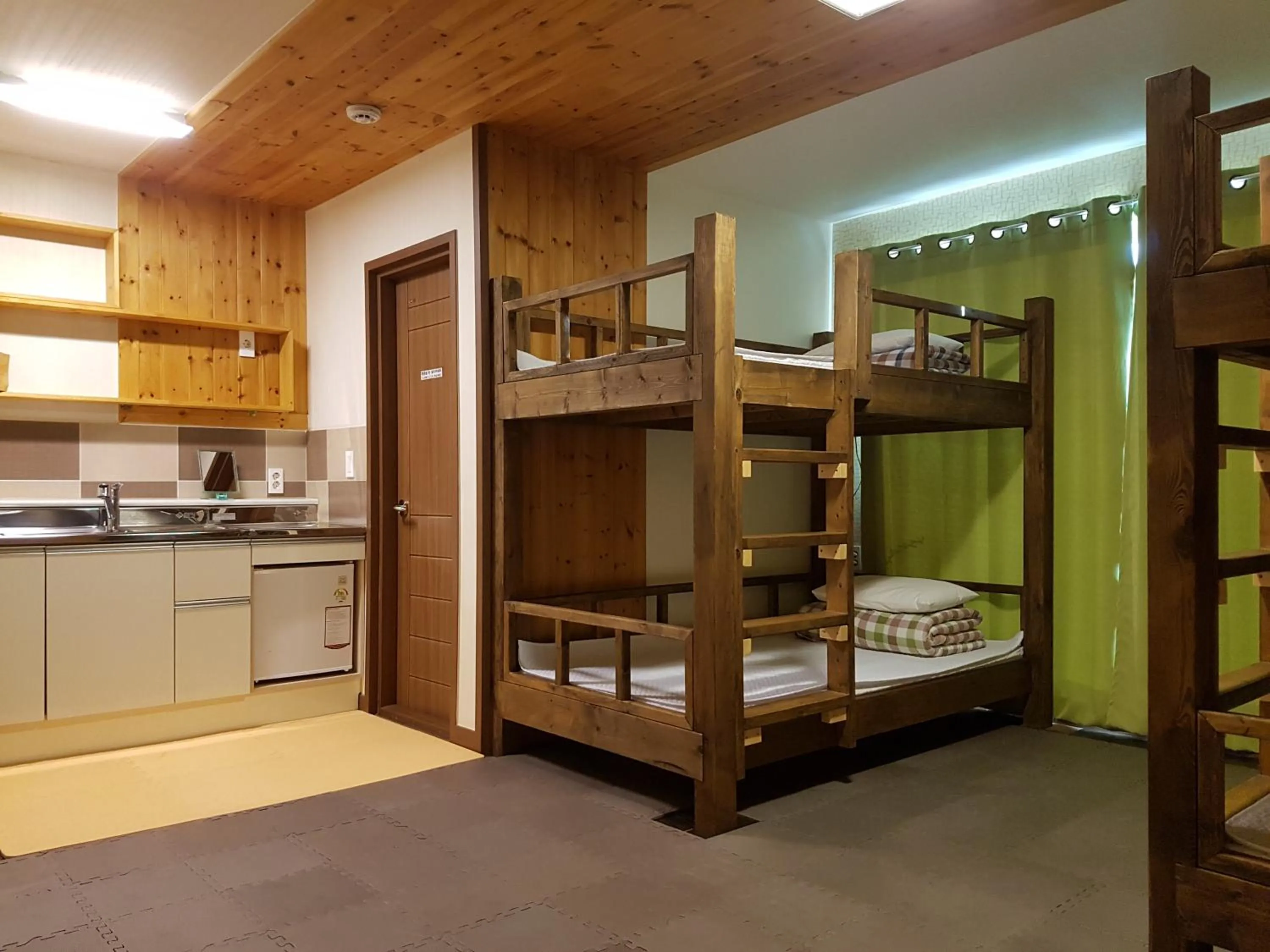 bunk bed, Bed in Guesthouse Kim's Cabin