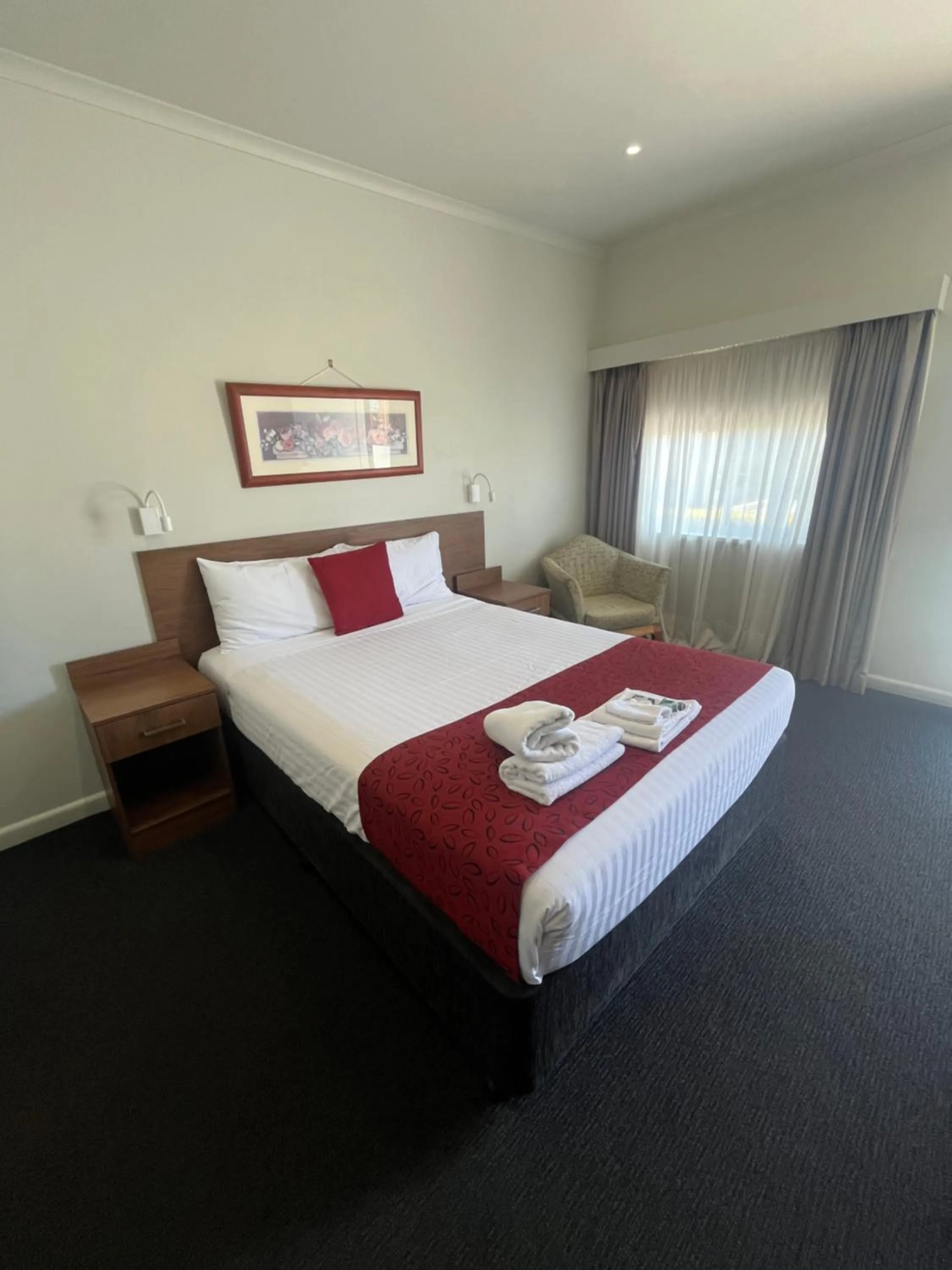 Bed in Gundagai Gabriel Motor Inn