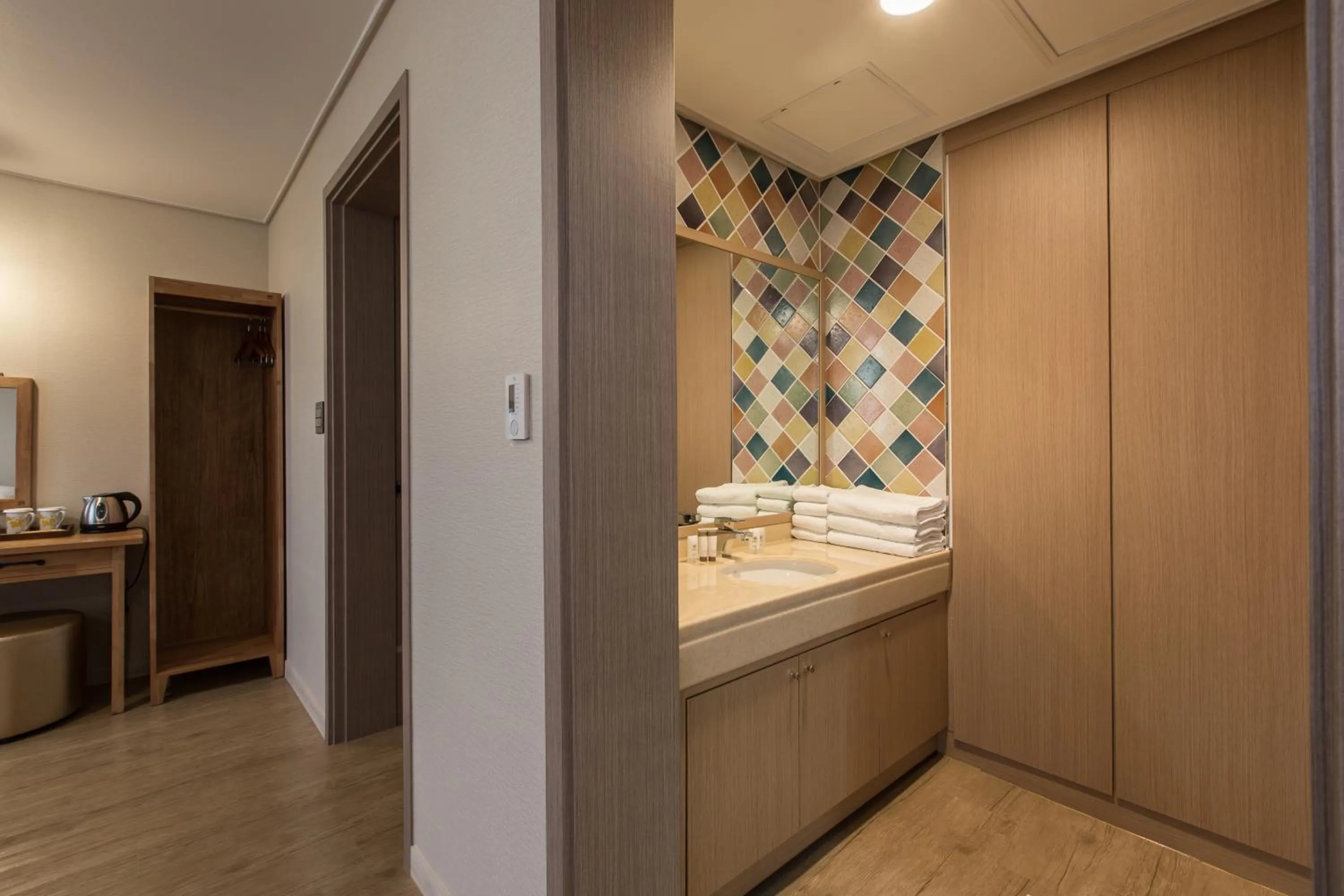 Decorative detail in Elin Hotel