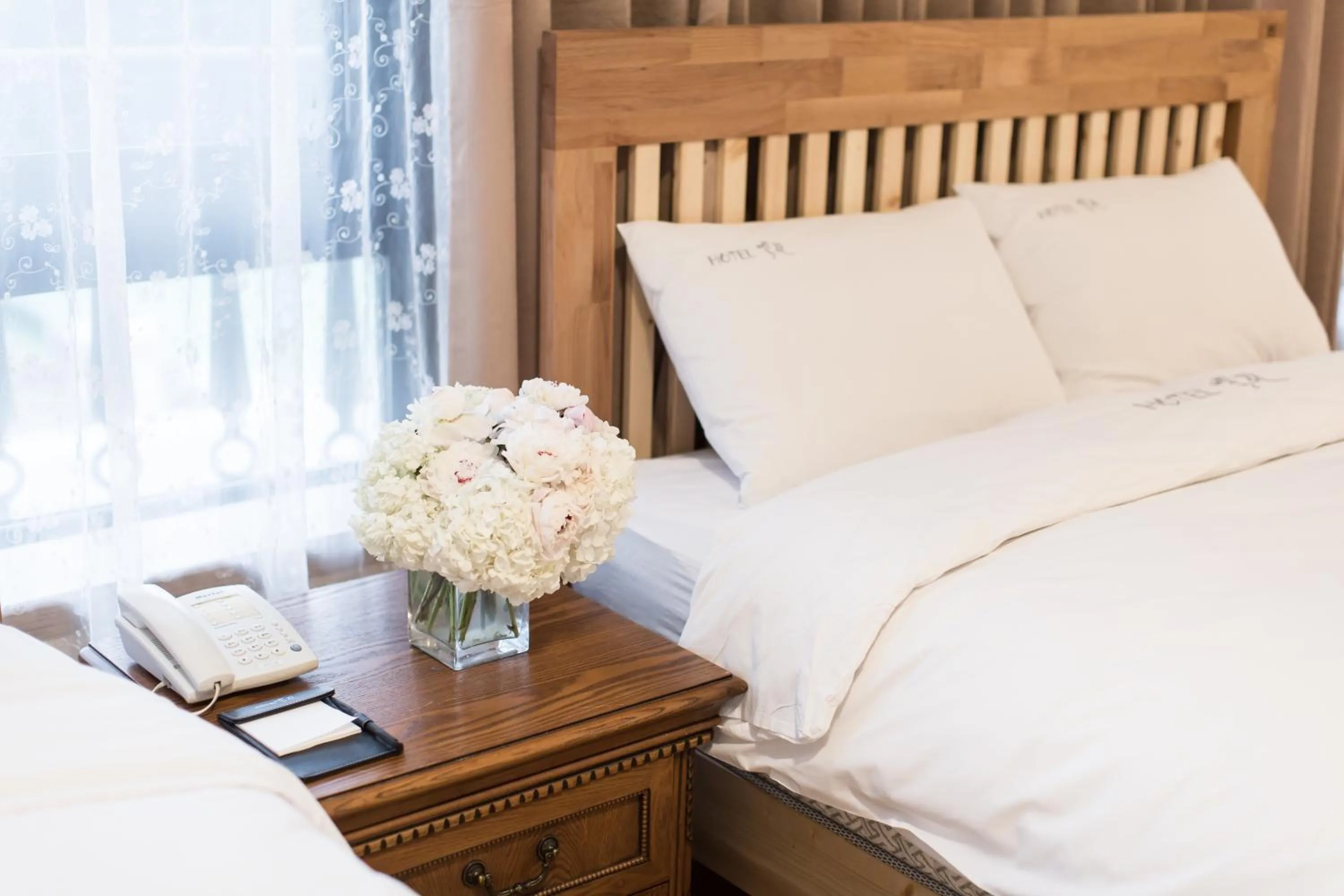 Photo of the whole room, Bed in Elin Hotel