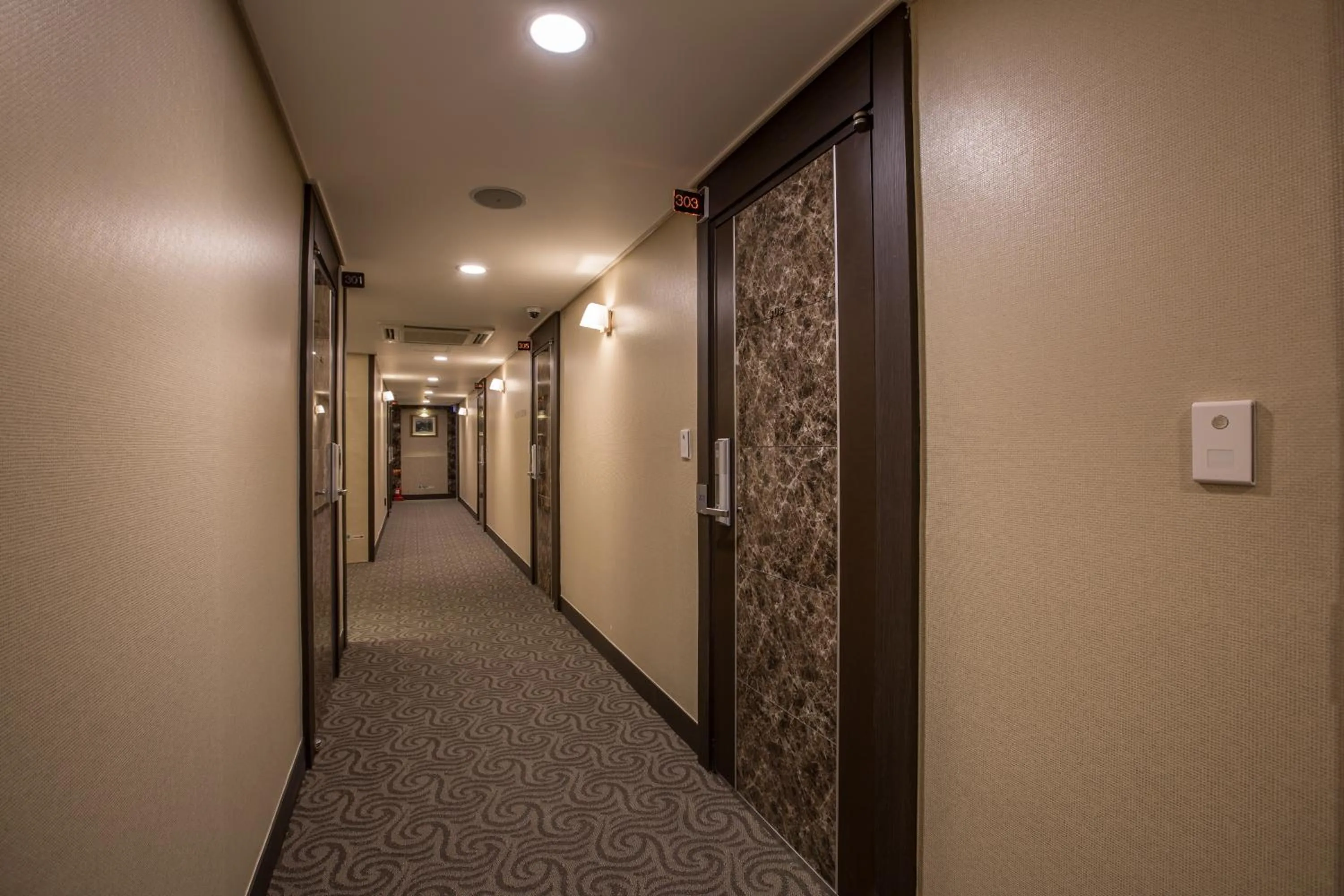 Decorative detail in Elin Hotel