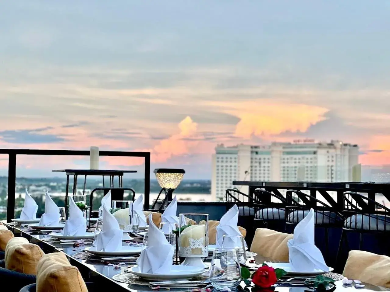 Restaurant/places to eat in Harmony Phnom Penh Hotel Restaurant/places to eat in Harmony Phnom Penh Hotel