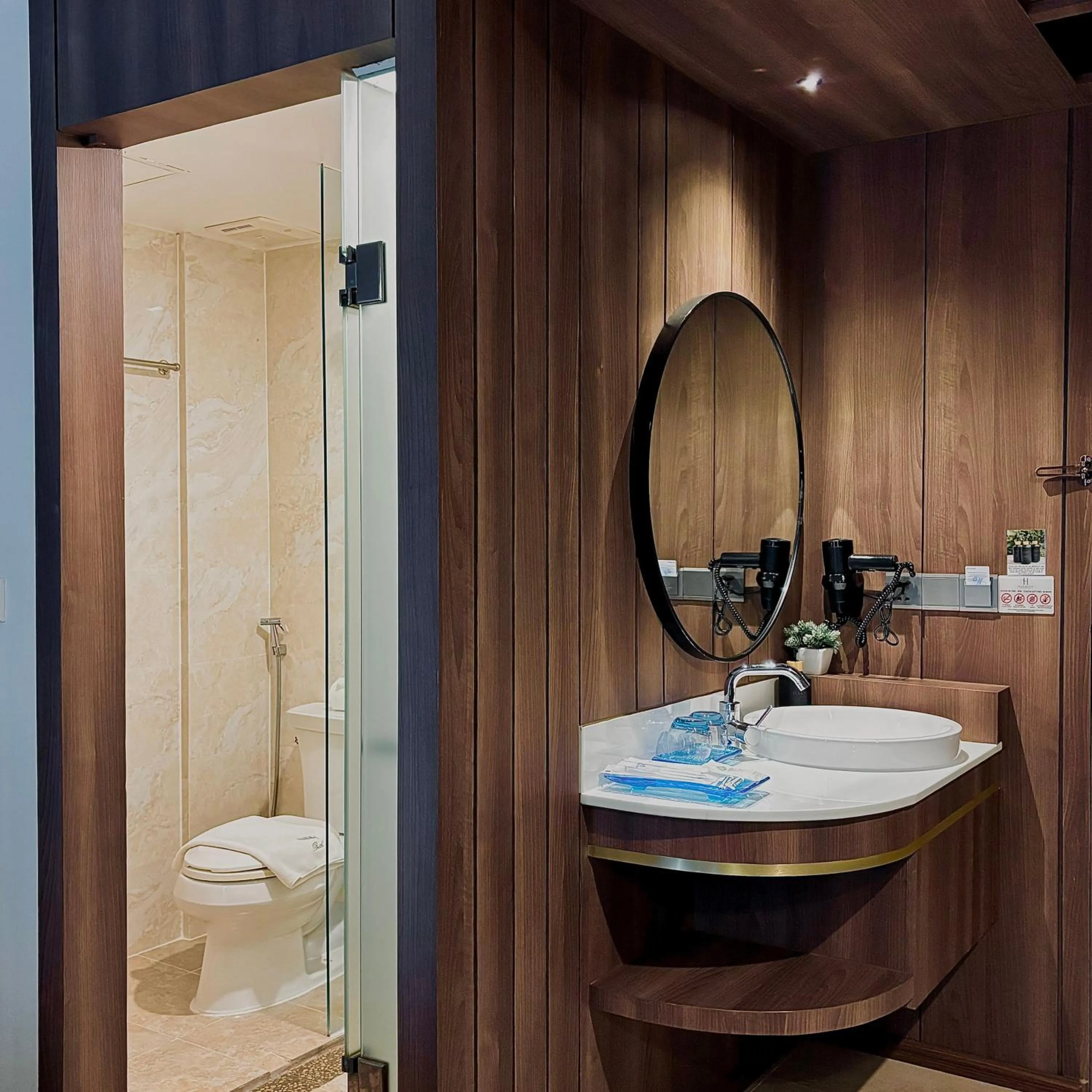 Bathroom in Harmony Phnom Penh Hotel