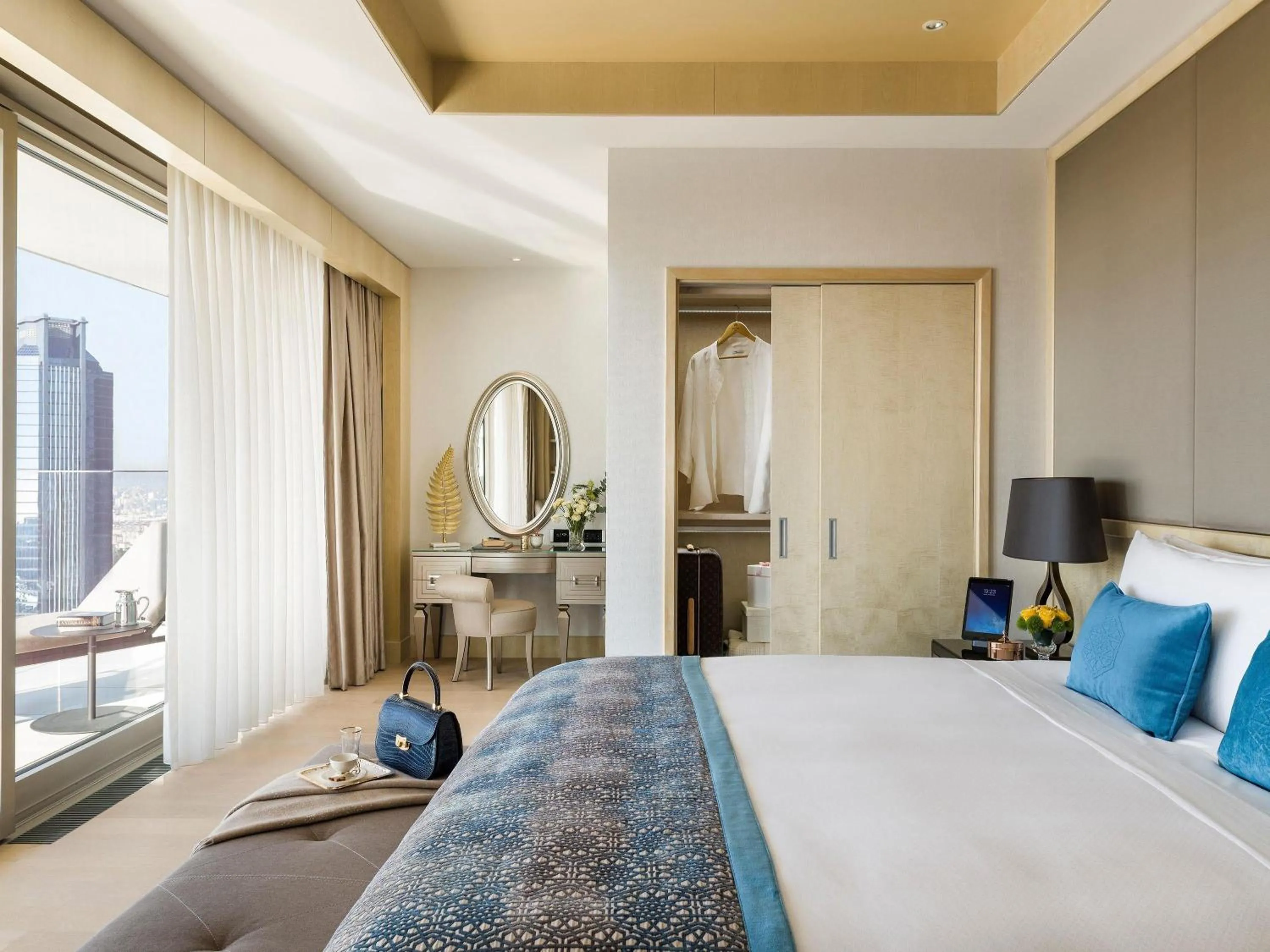 Bedroom, Bed in Raffles Istanbul