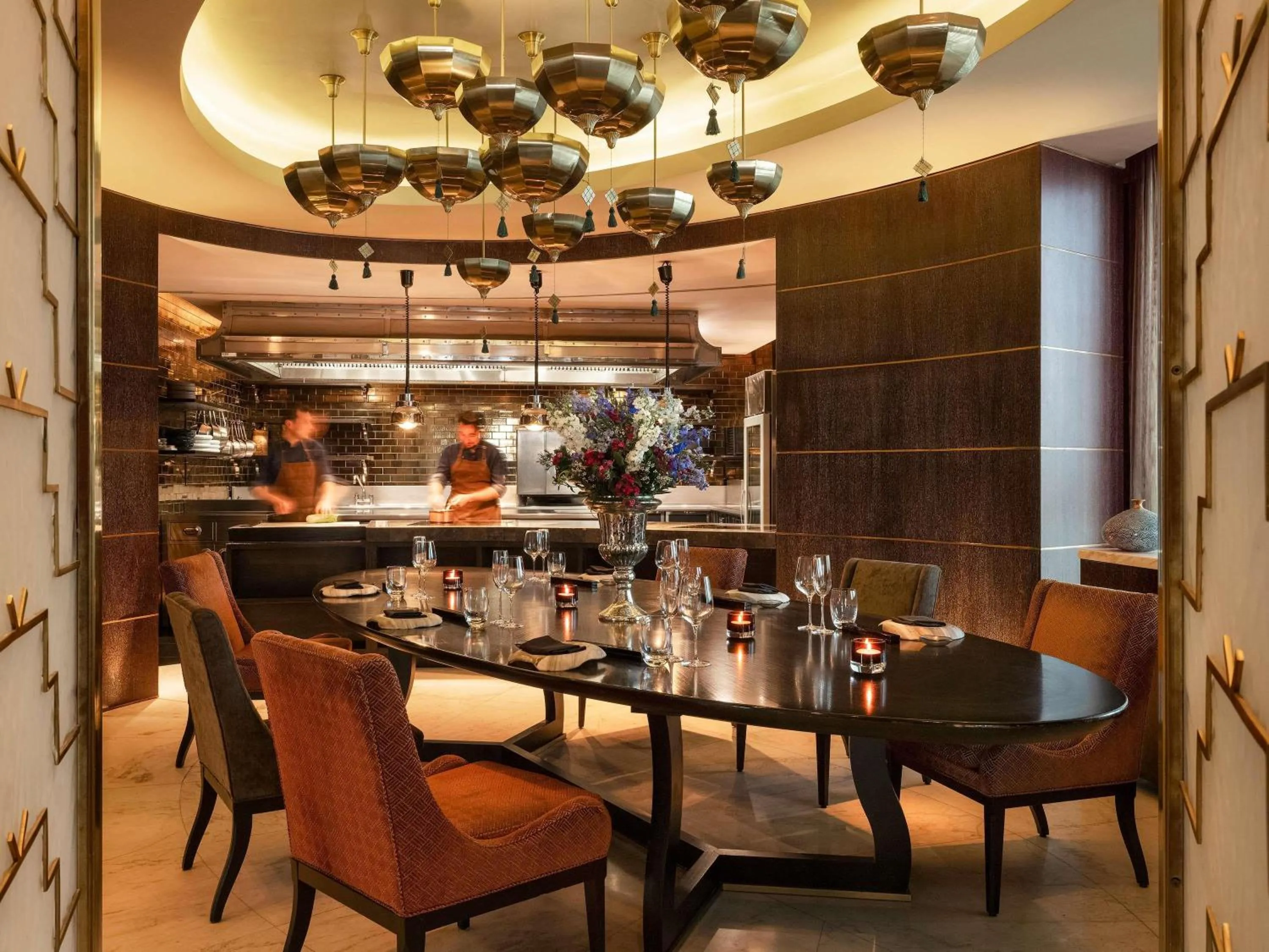 Restaurant/places to eat in Raffles Istanbul