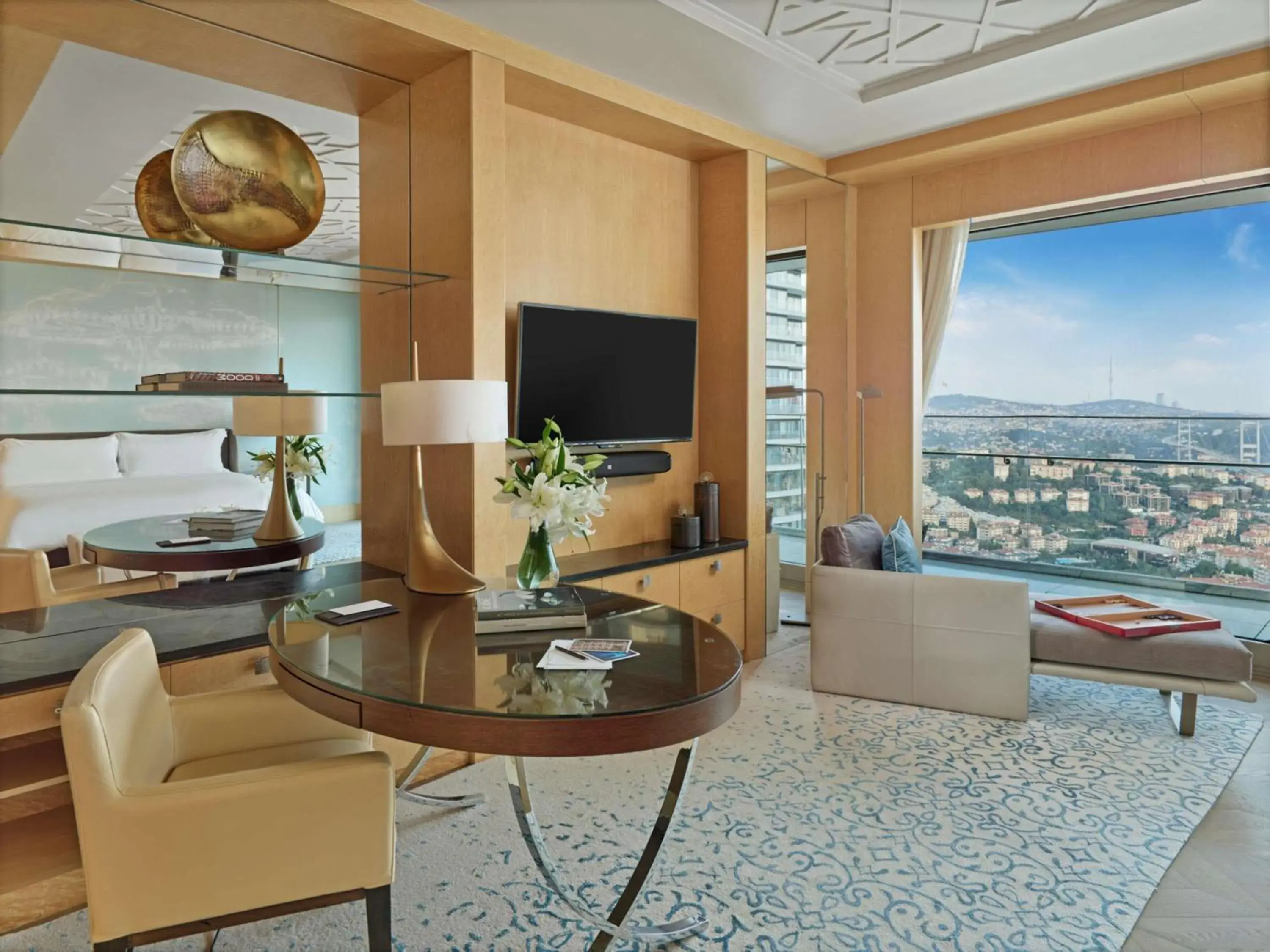 Bedroom in Raffles Istanbul Bedroom in Raffles Istanbul