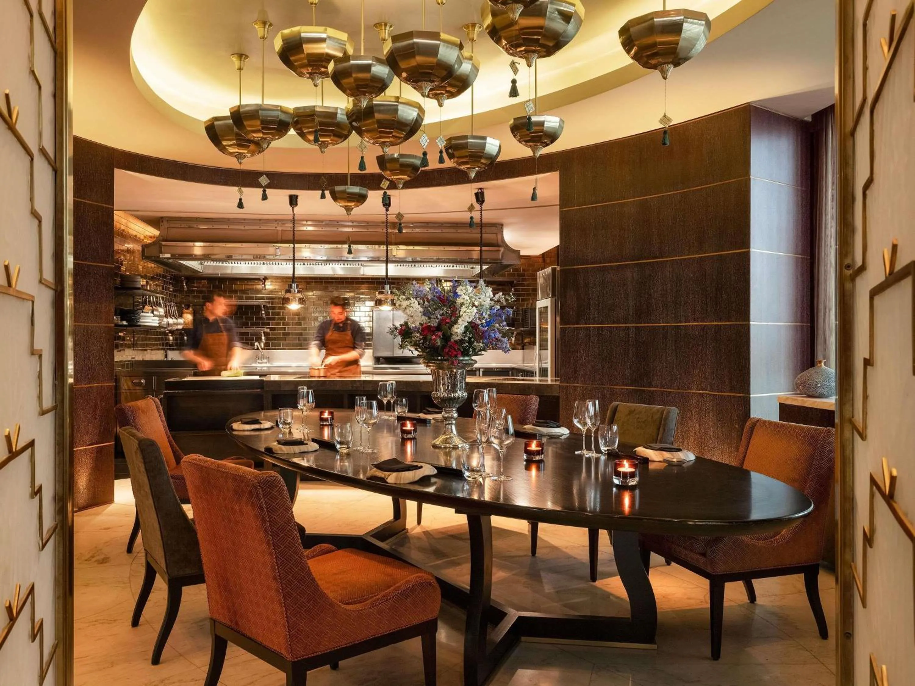 Restaurant/places to eat in Raffles Istanbul