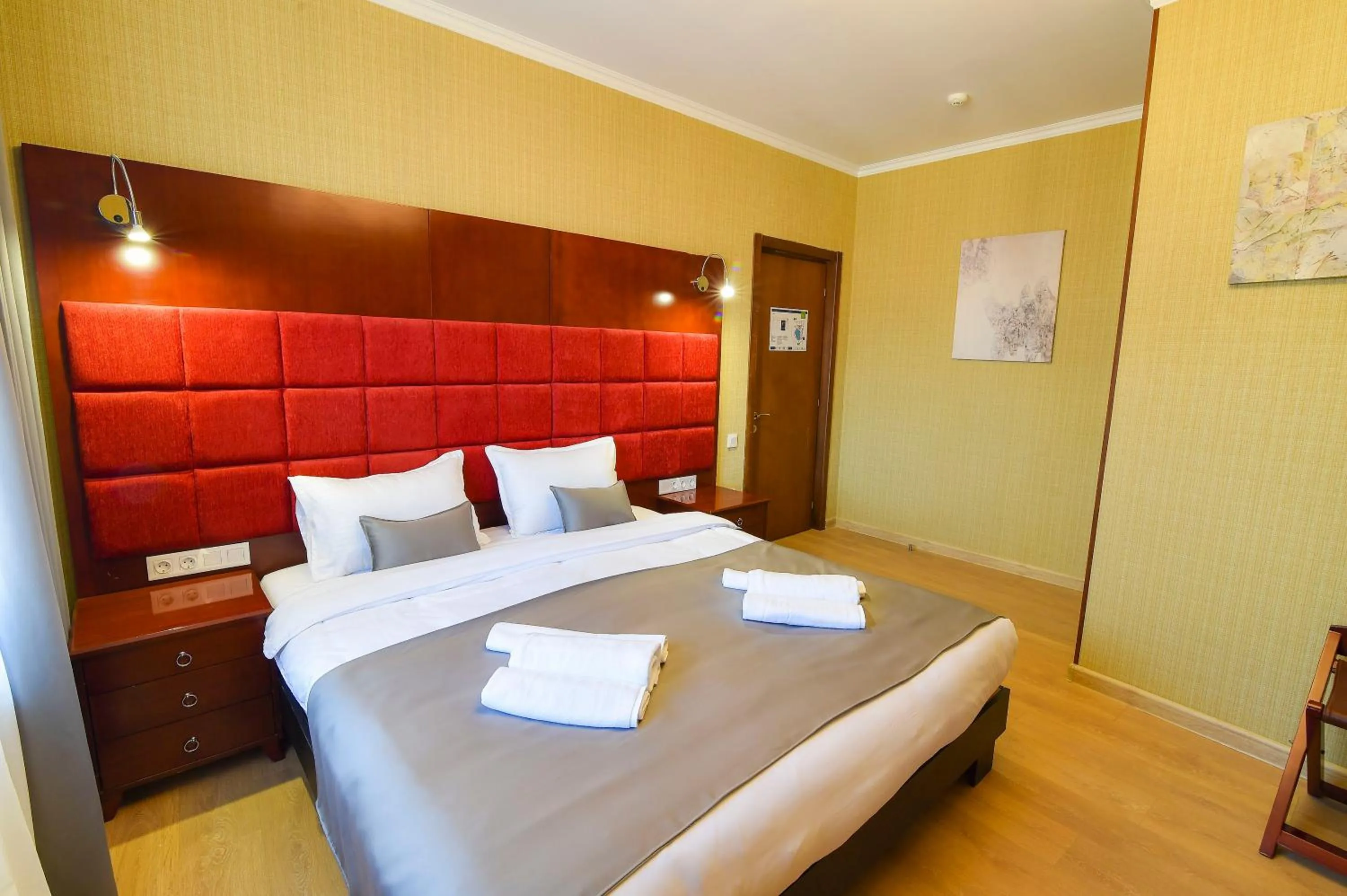 Bed in Kraveli Hotel