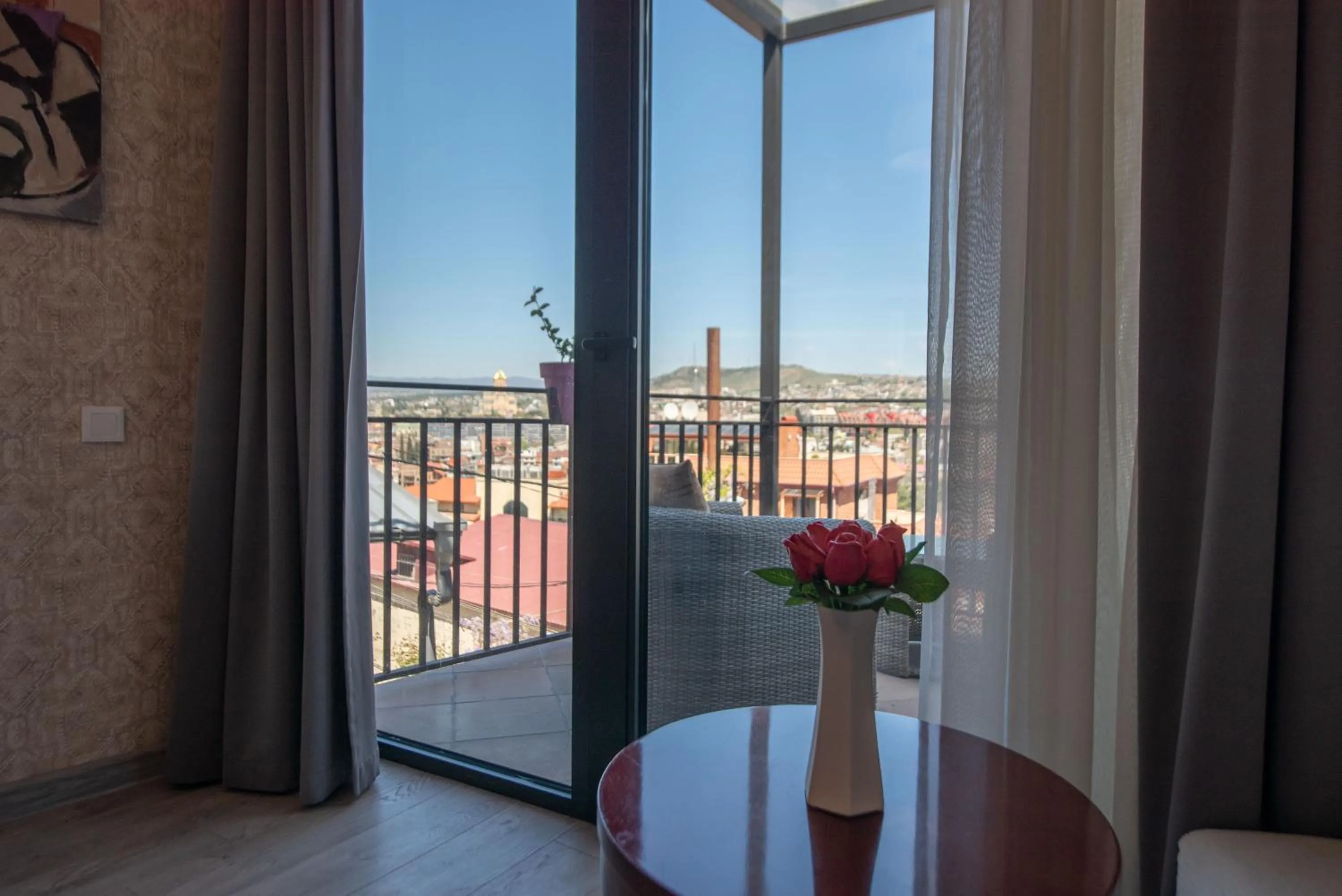 Day in Kraveli Hotel