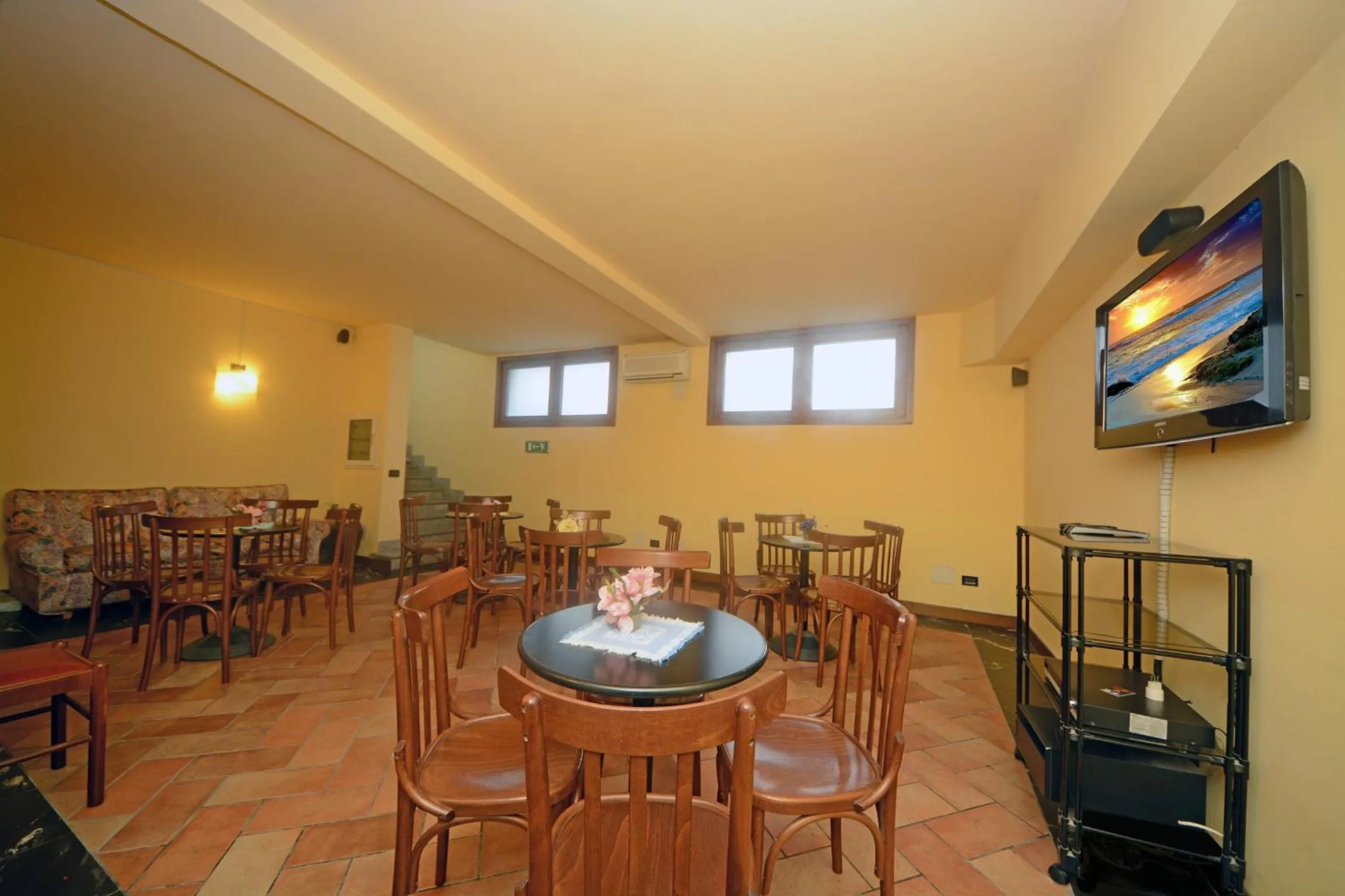 Lounge or bar in Bike & Family Hotel Derby