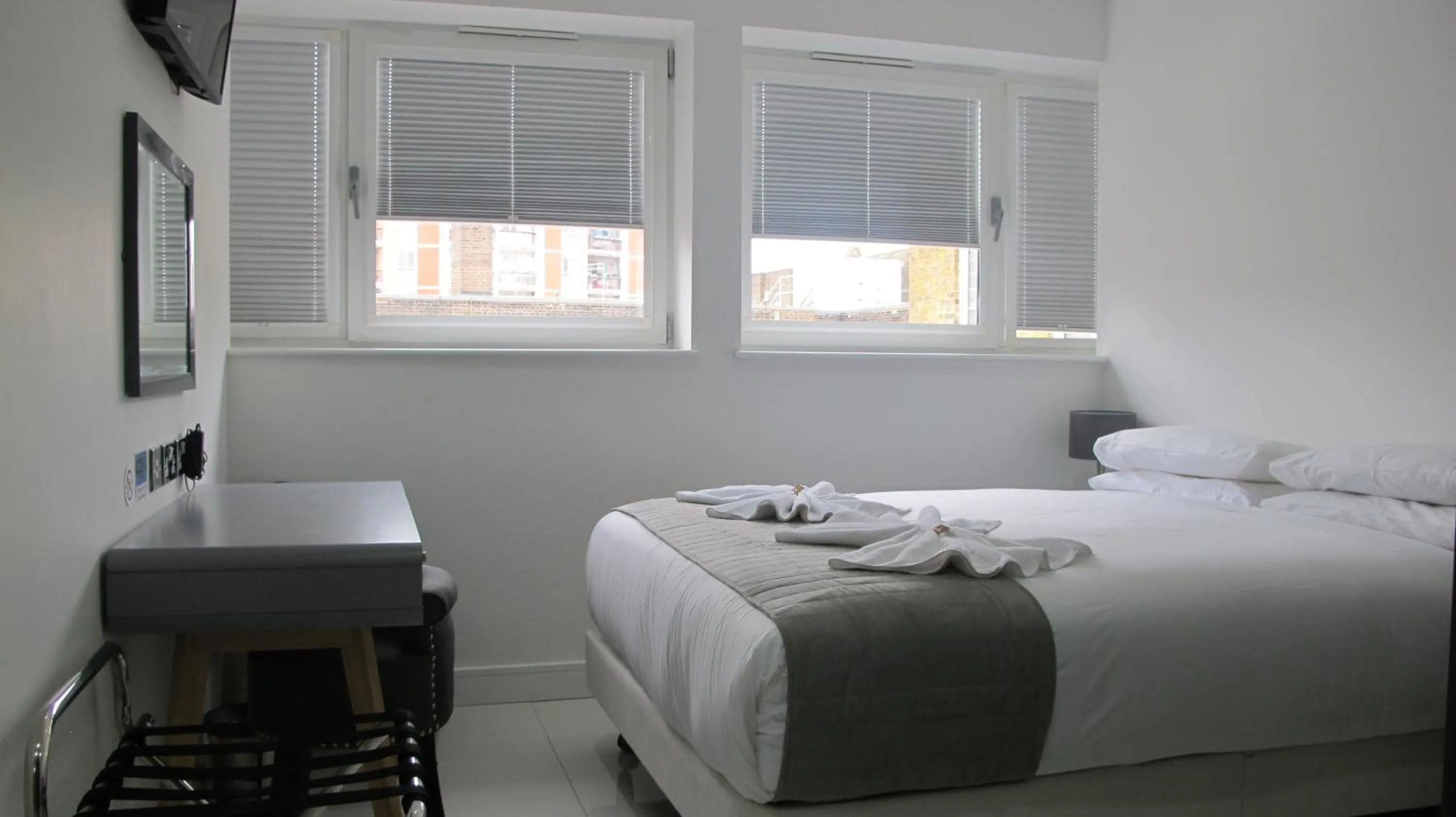 BLOOMSBURY APARTMENTS