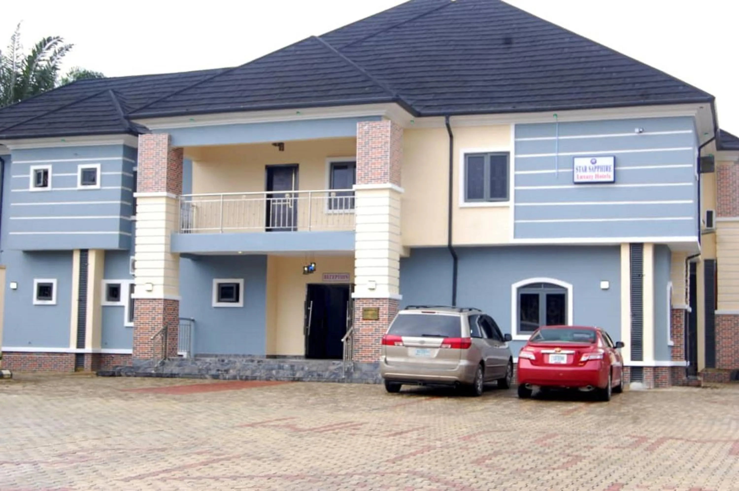 STARSAPPHIRE LUXURY HOTELS LTD