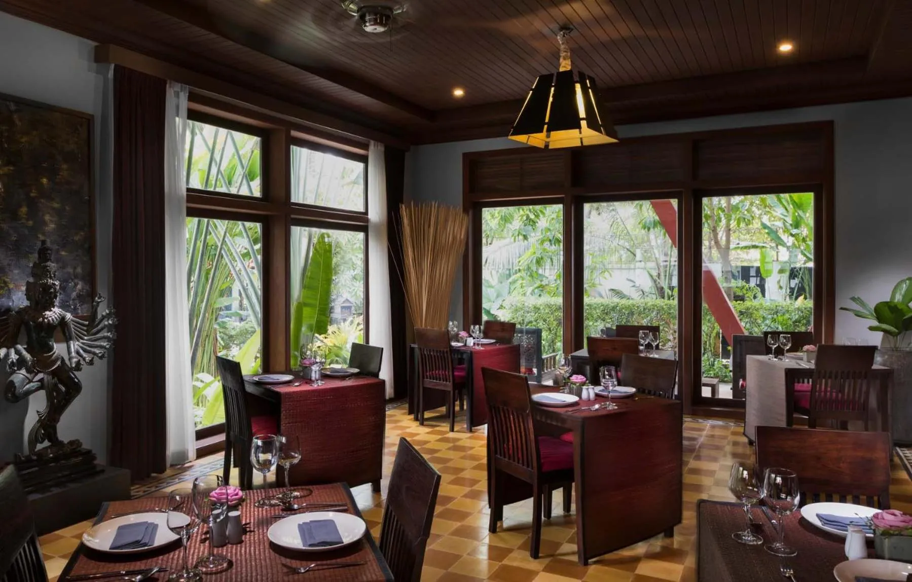 Restaurant/places to eat in Sokkhak Boutique Resort & Spa