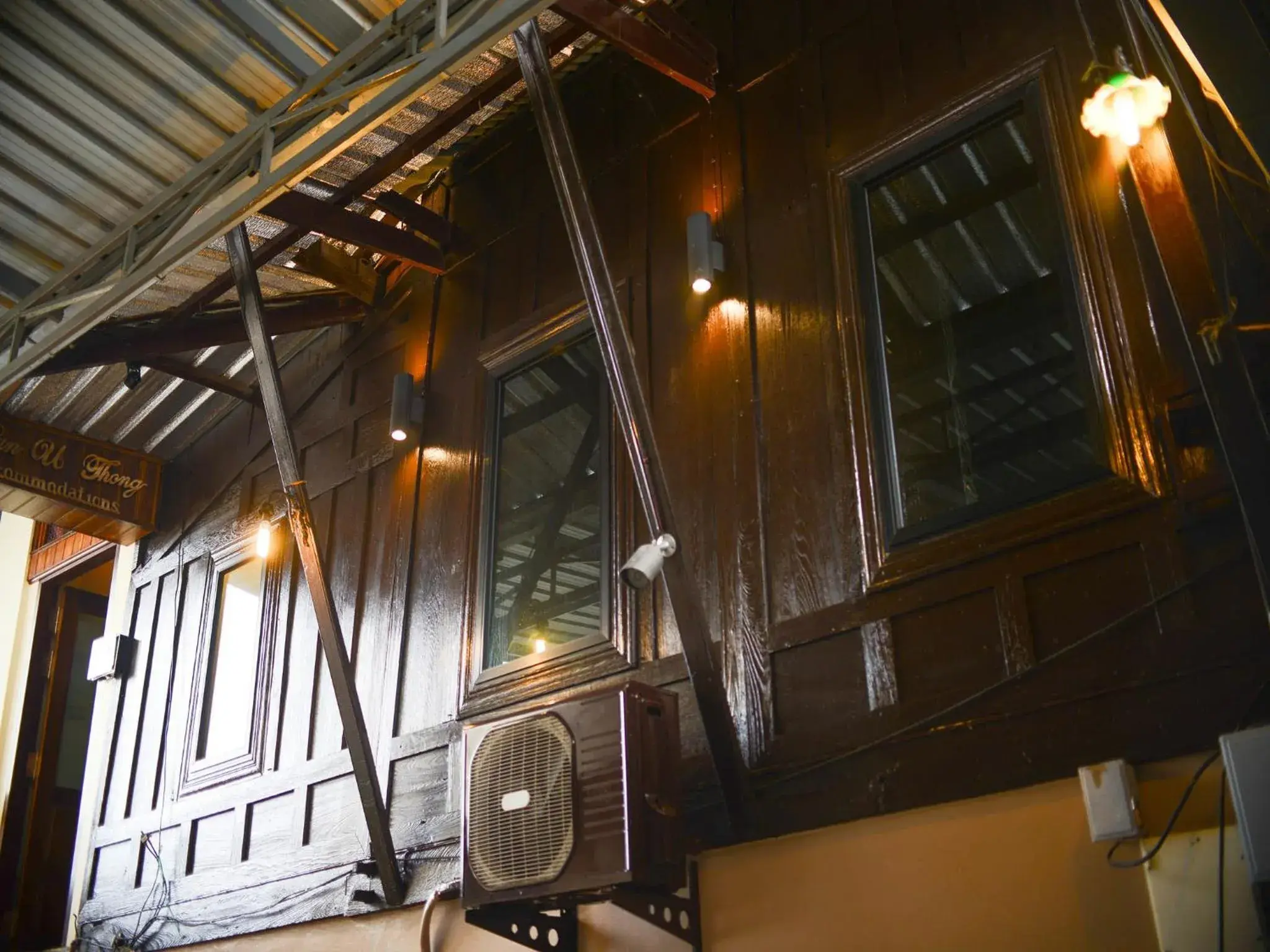 Facade/entrance in Ban U Thong Accommodations Facade/entrance in Ban U Thong Accommodations