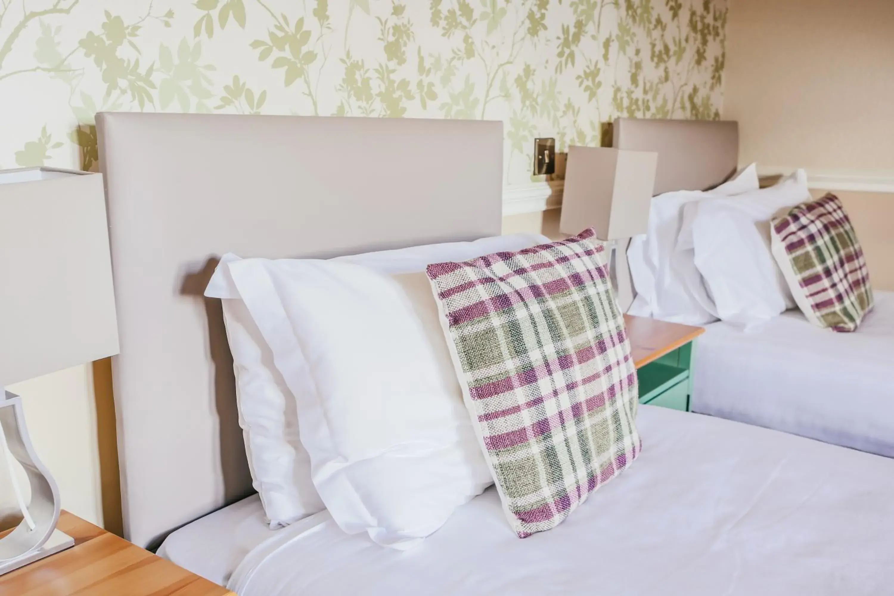 Bedroom, Bed in Braid Hills Hotel Bedroom, Bed in Braid Hills Hotel