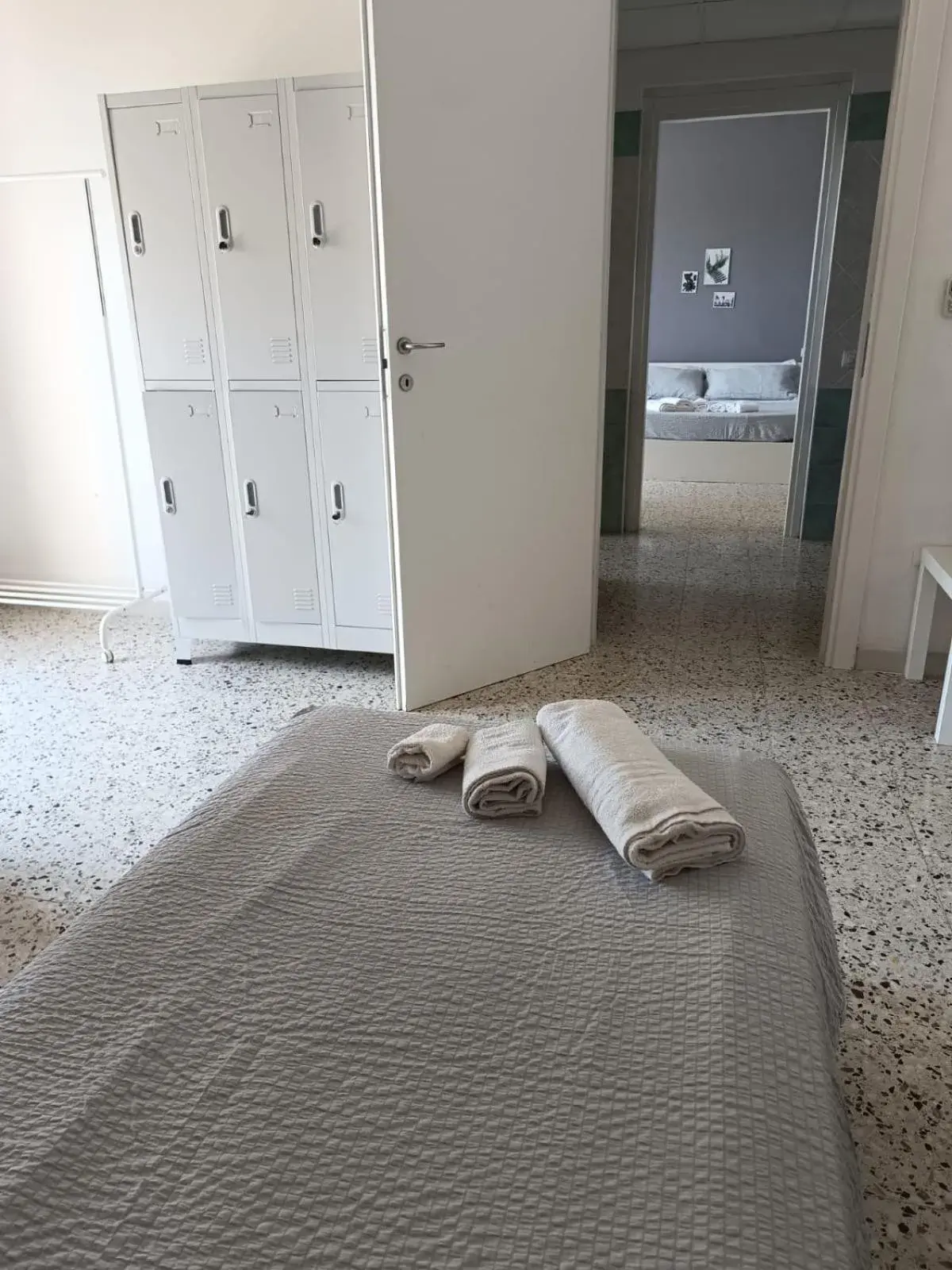 Family Room with Balcony in Glemerald Hostel Family Room with Balcony in Glemerald Hostel