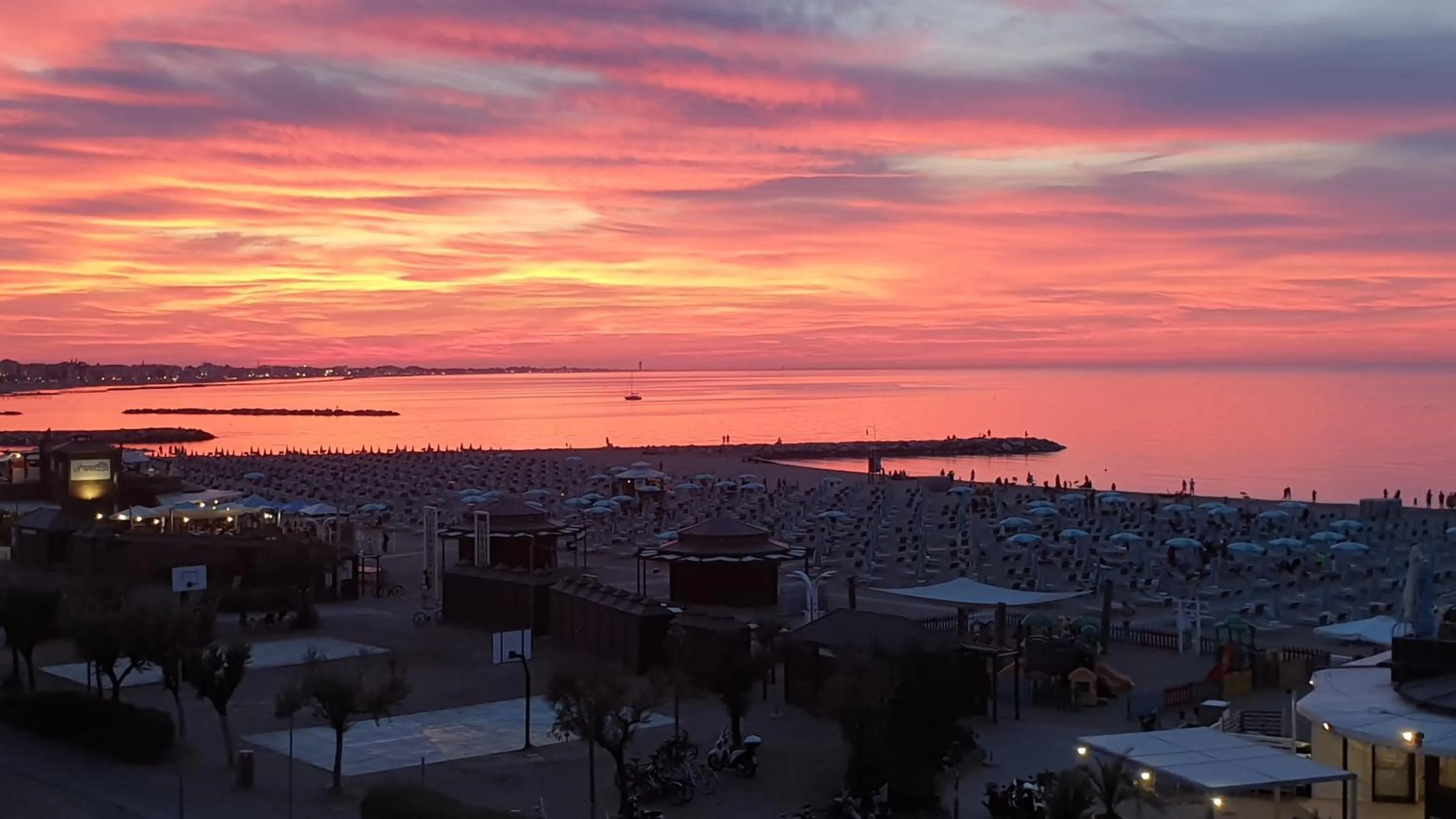Beach in Hotel Corinna
