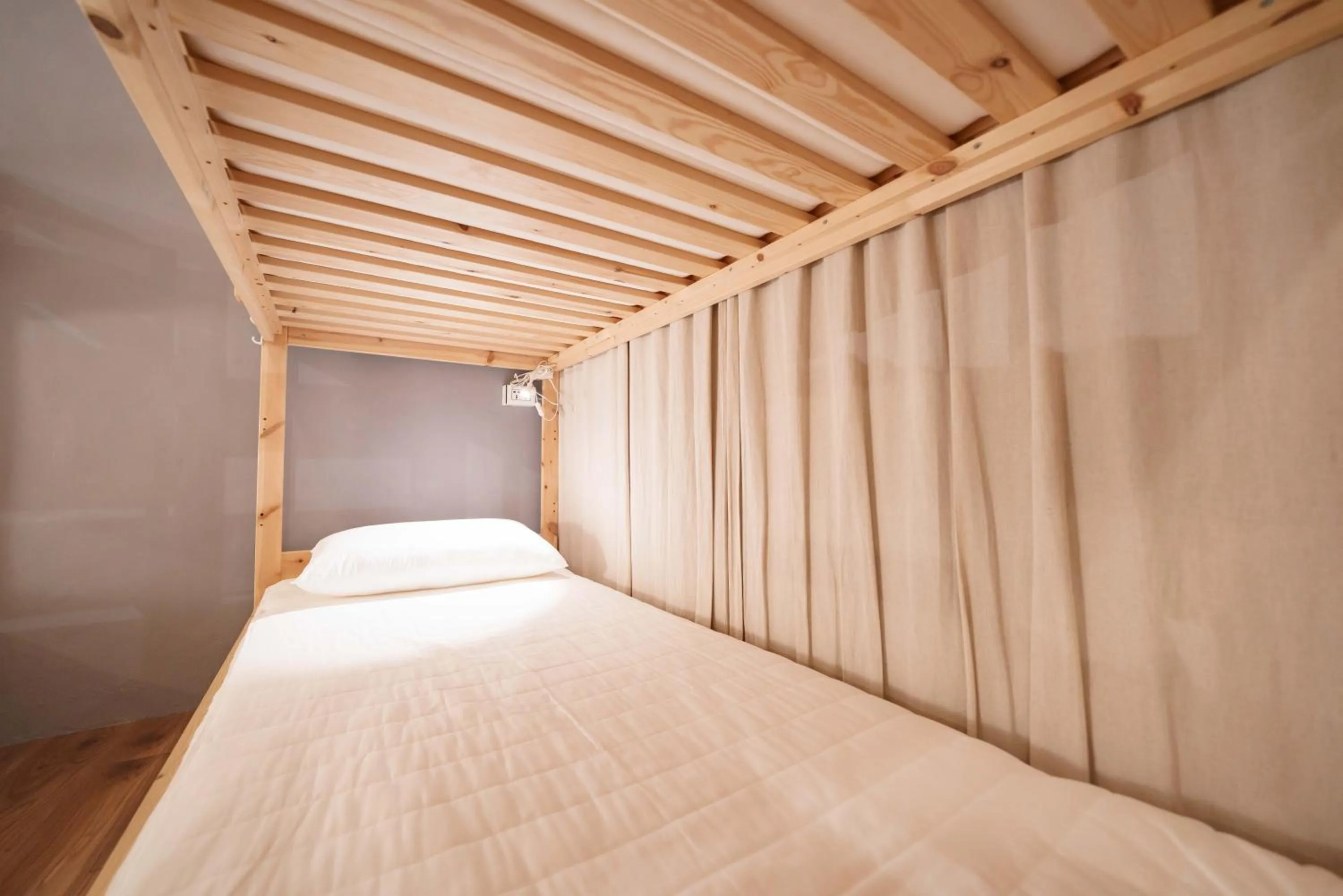 bunk bed, Bed in Story Inn City