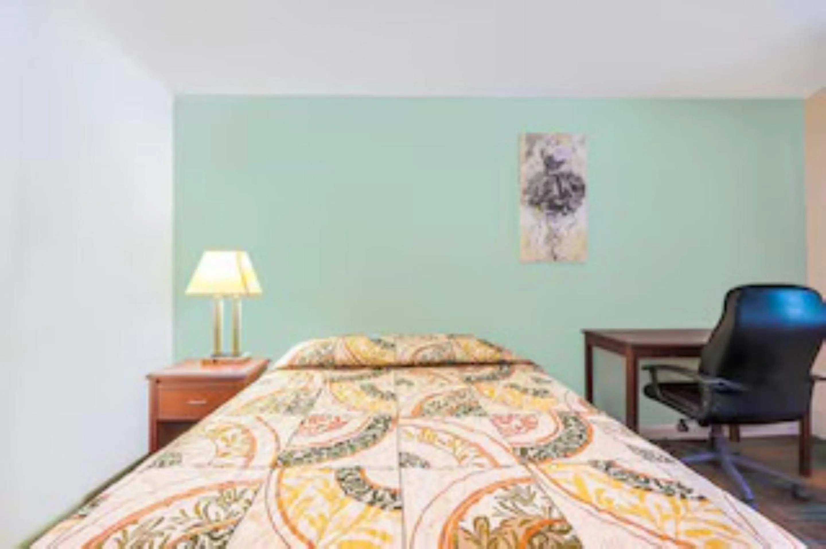 Bedroom, Bed in Travelers Inn by OYO Beaver, Hwy 19