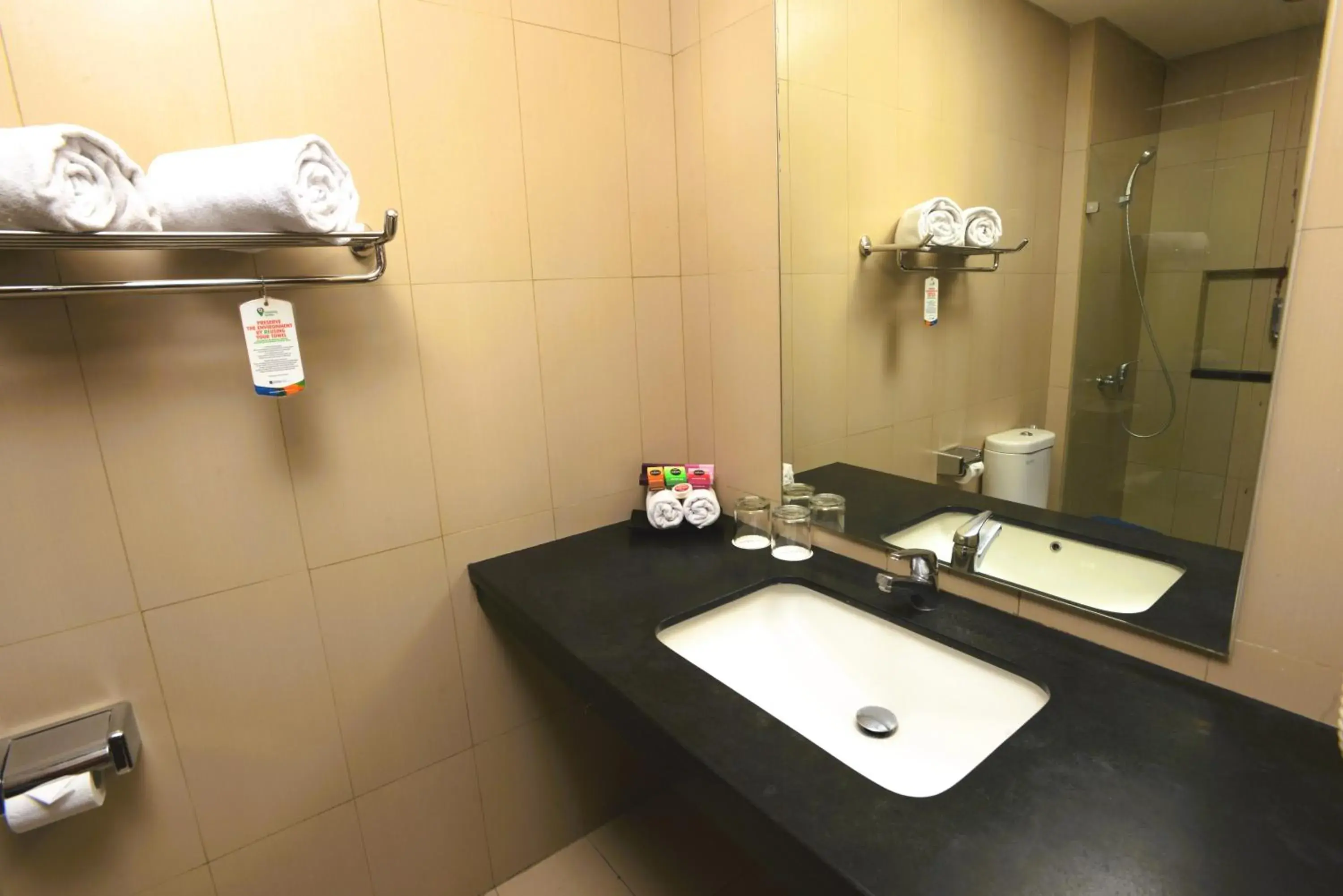 Bathroom in Hotel Dafam Rio Bathroom in Hotel Dafam Rio