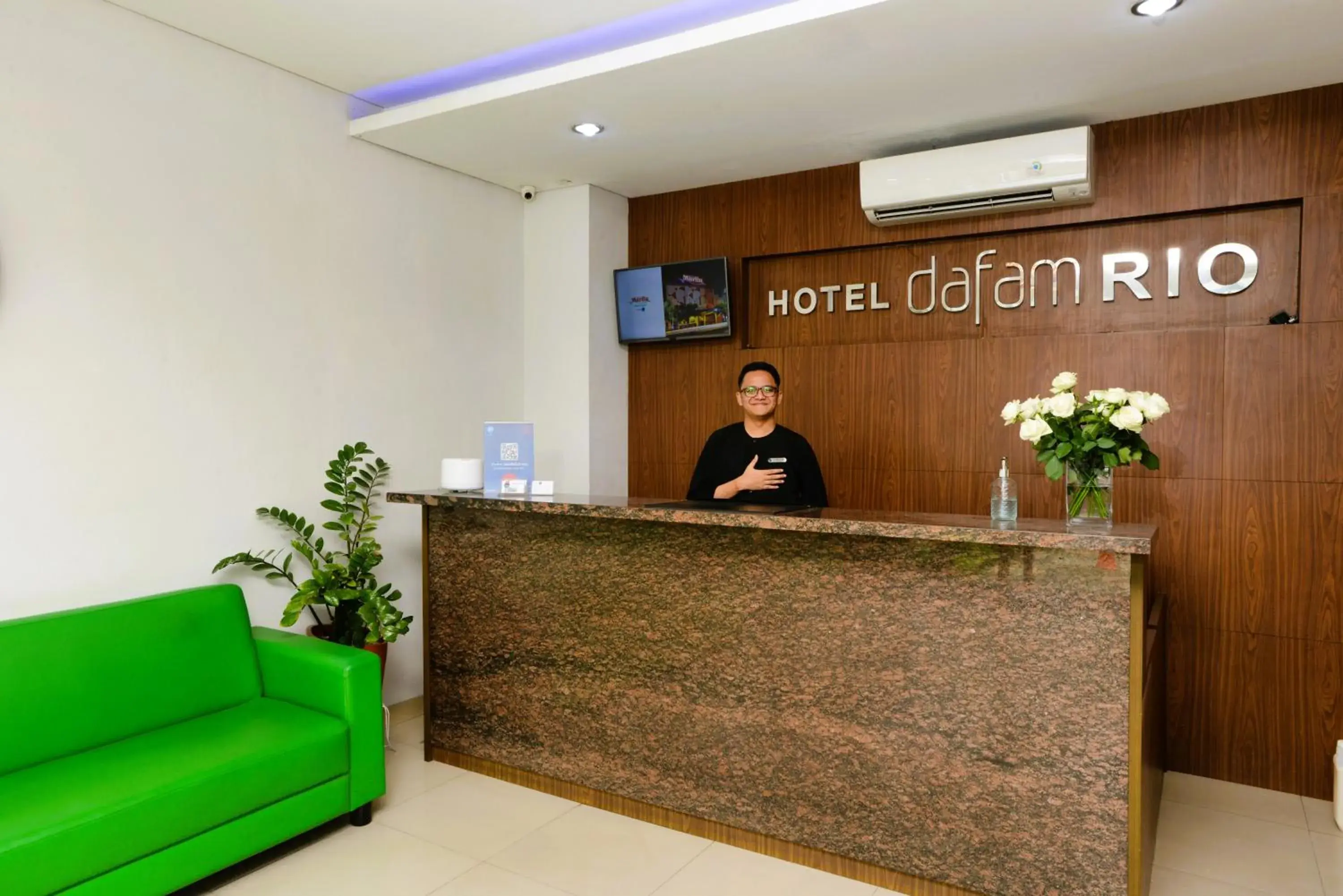 Lobby or reception in Hotel Dafam Rio Lobby or reception in Hotel Dafam Rio
