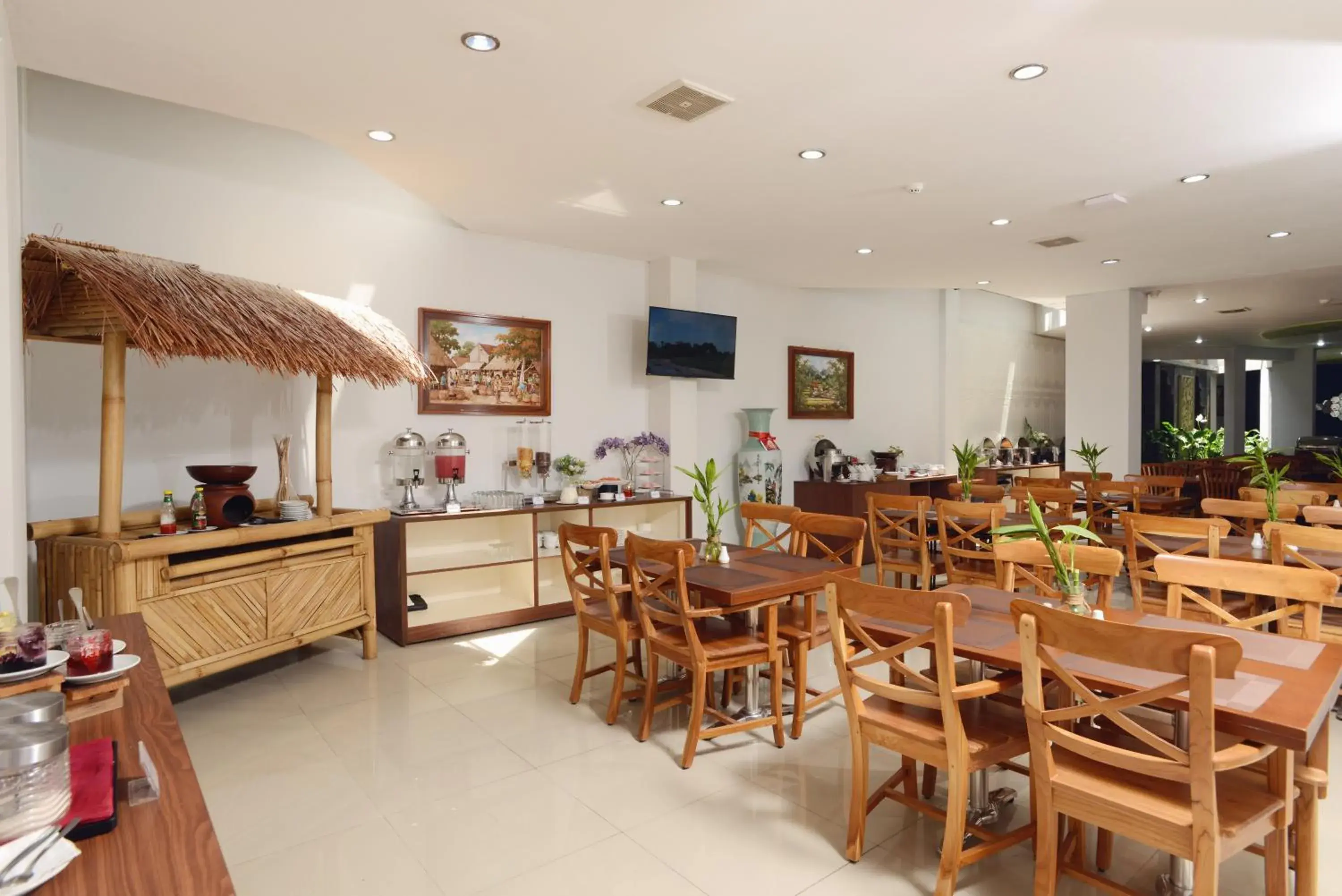 Restaurant/places to eat in Hotel Dafam Rio Bandung Restaurant/places to eat in Hotel Dafam Rio Bandung