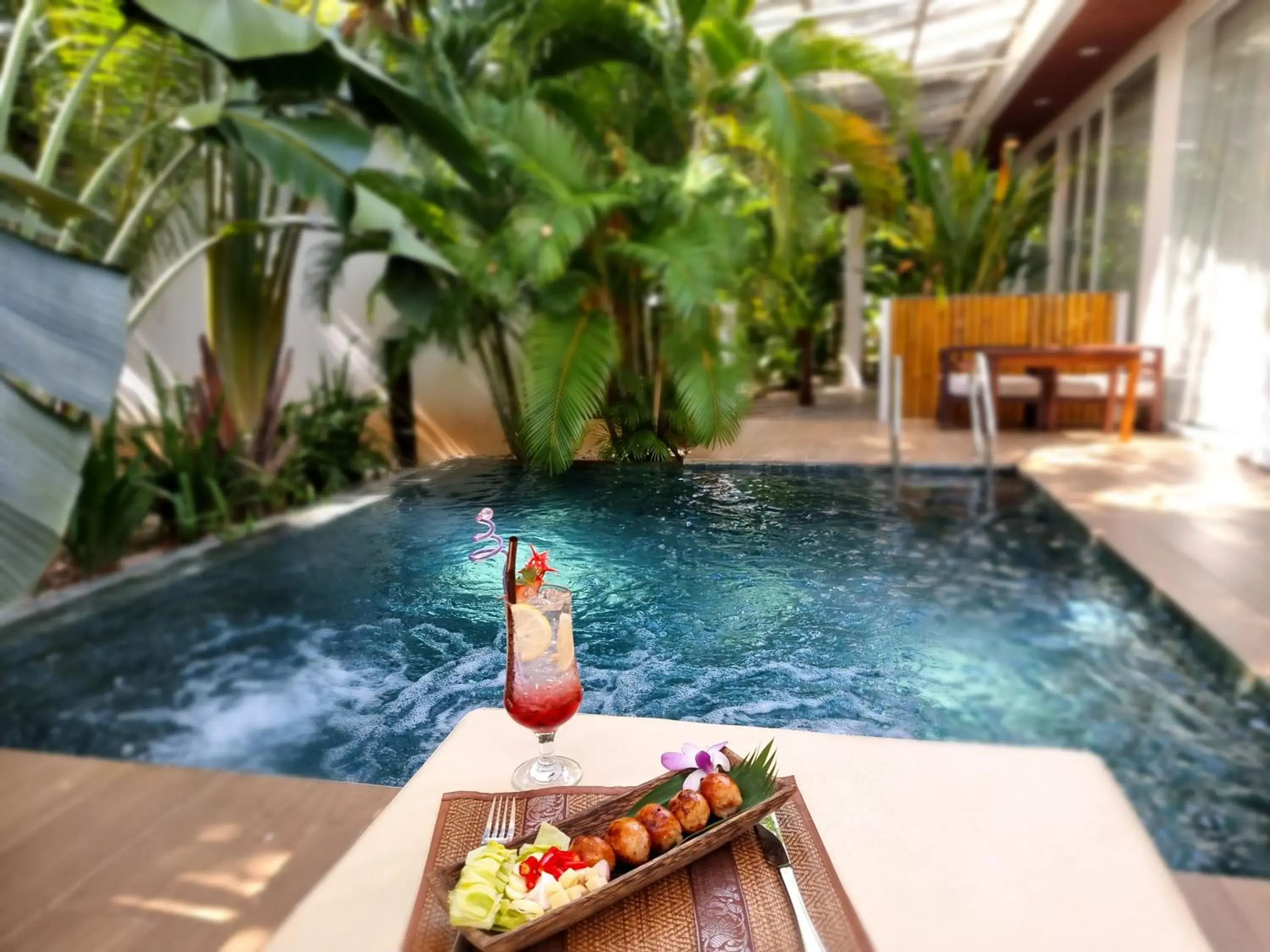 Swimming pool in Sahaa Beach Resort Swimming pool in Sahaa Beach Resort