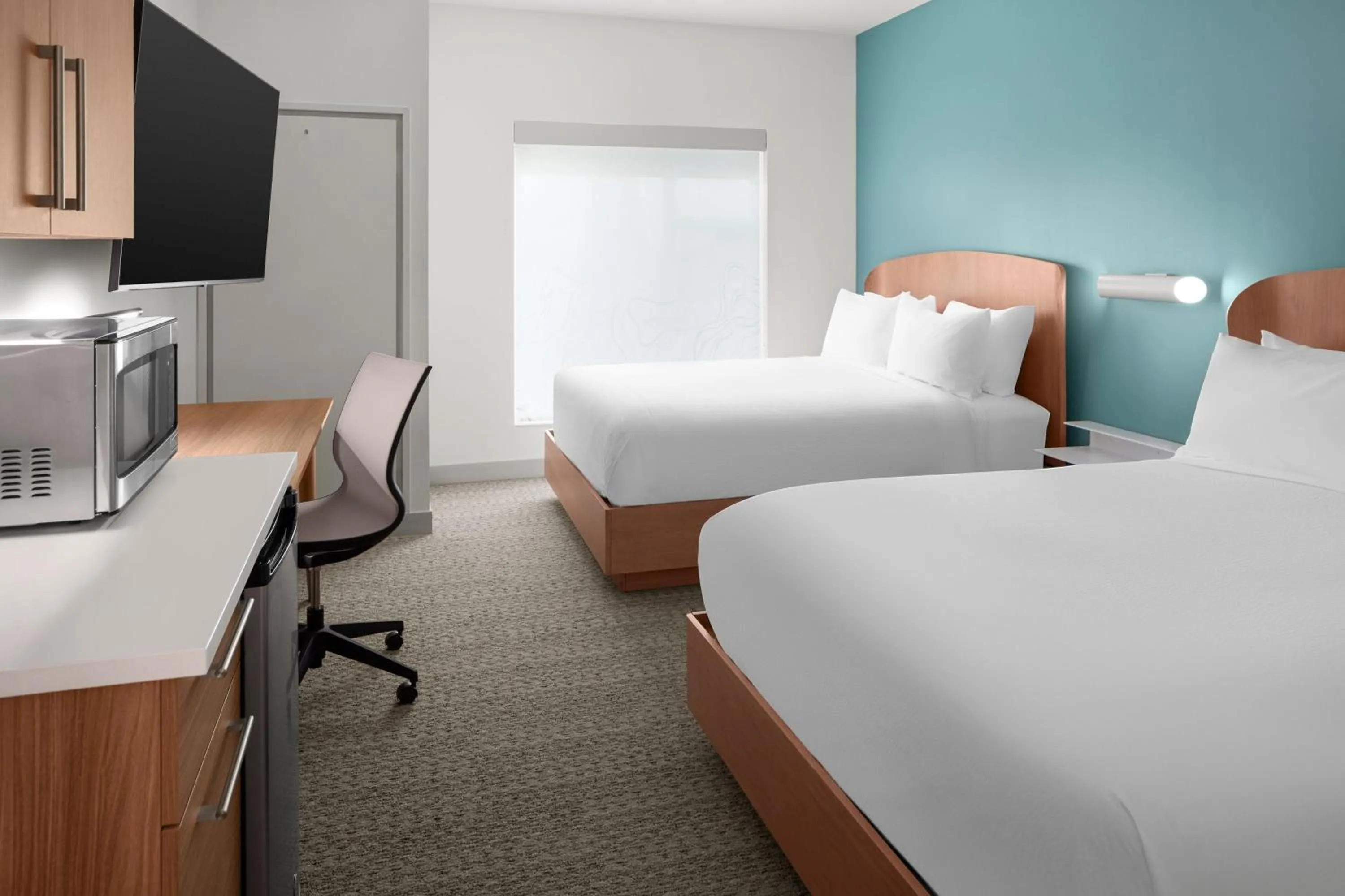 Bedroom, Bed in Element Charlotte Uptown