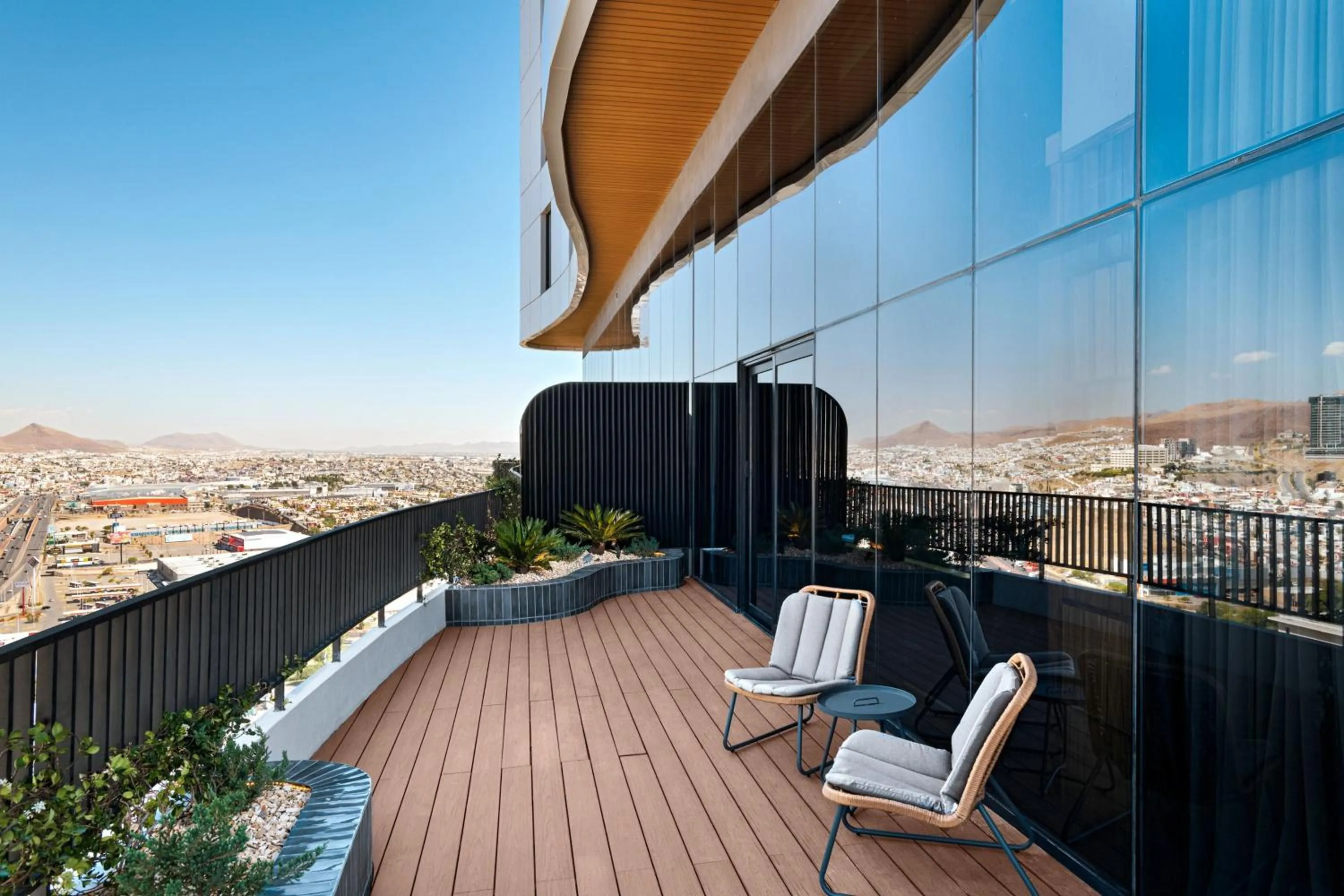 Photo of the whole room in Vetta, Distrito Uno, Autograph Collection