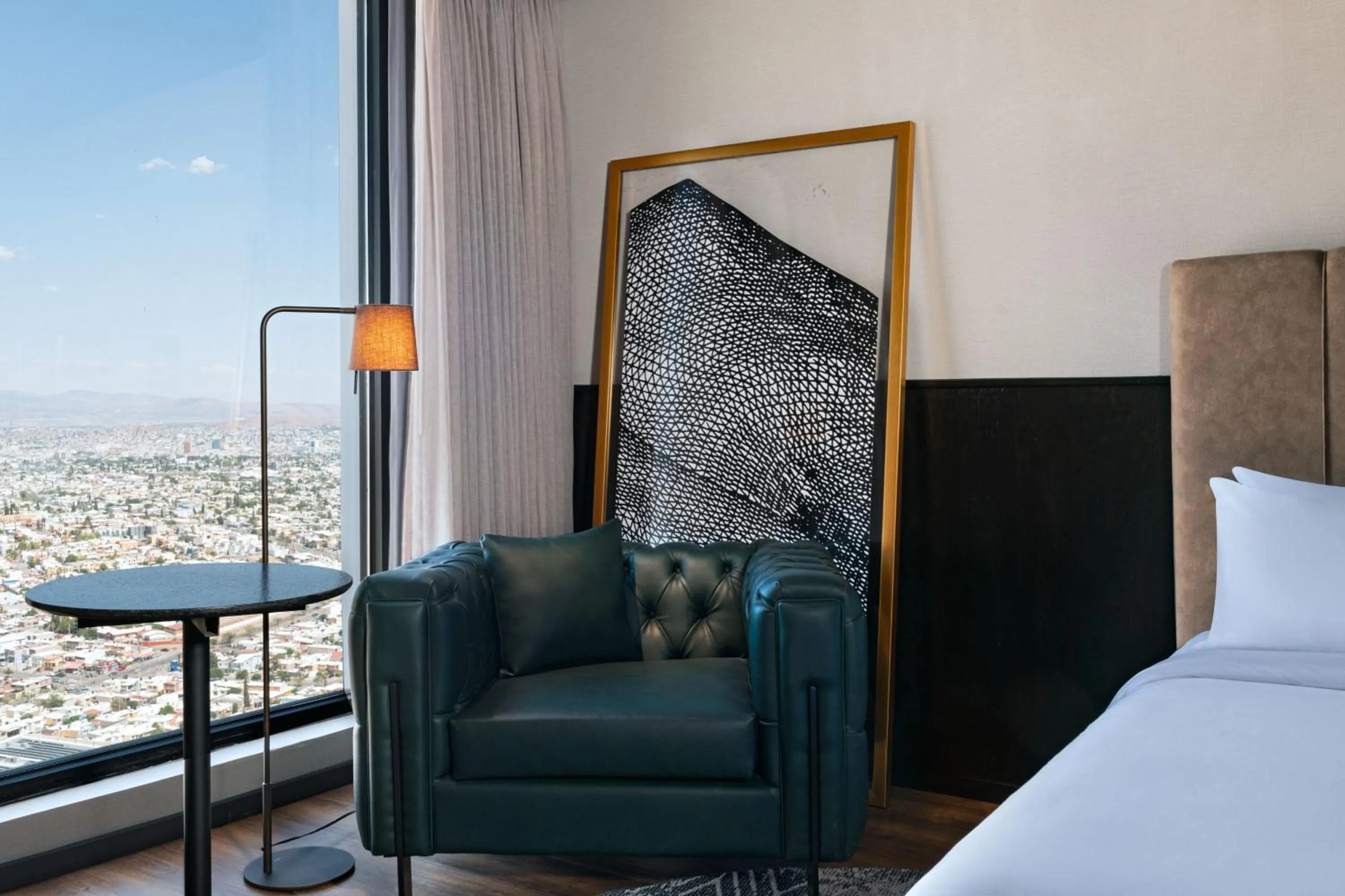 Photo of the whole room, Bed in Vetta, Distrito Uno, Autograph Collection