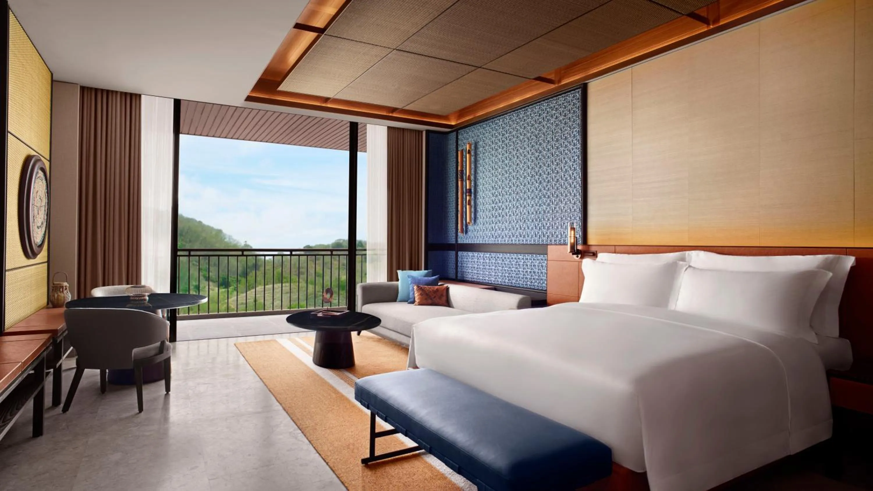 Bed in TA’AKTANA, a Luxury Collection Resort & Spa, Labuan Bajo