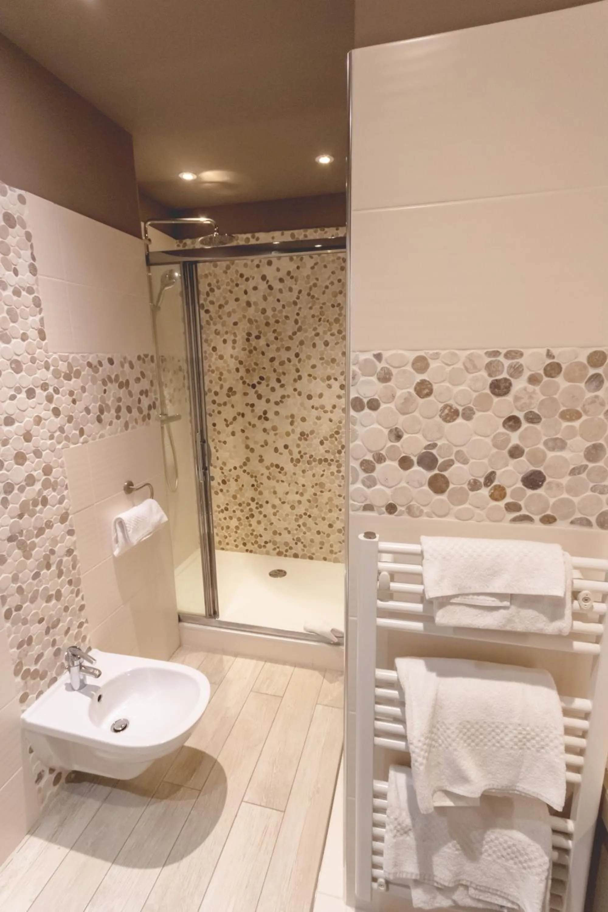 Shower in Domaine de la Baratonne