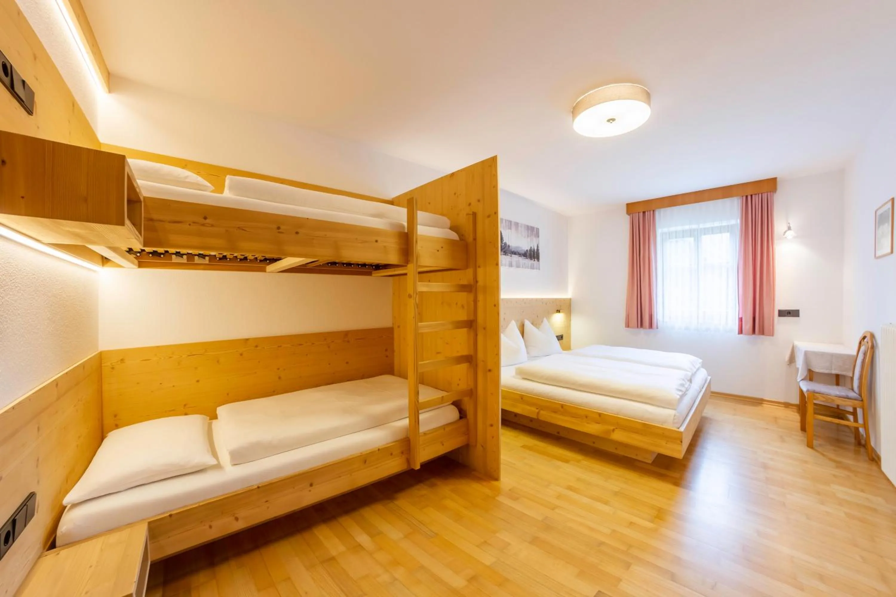 Bed in Hotel Garni Angerer