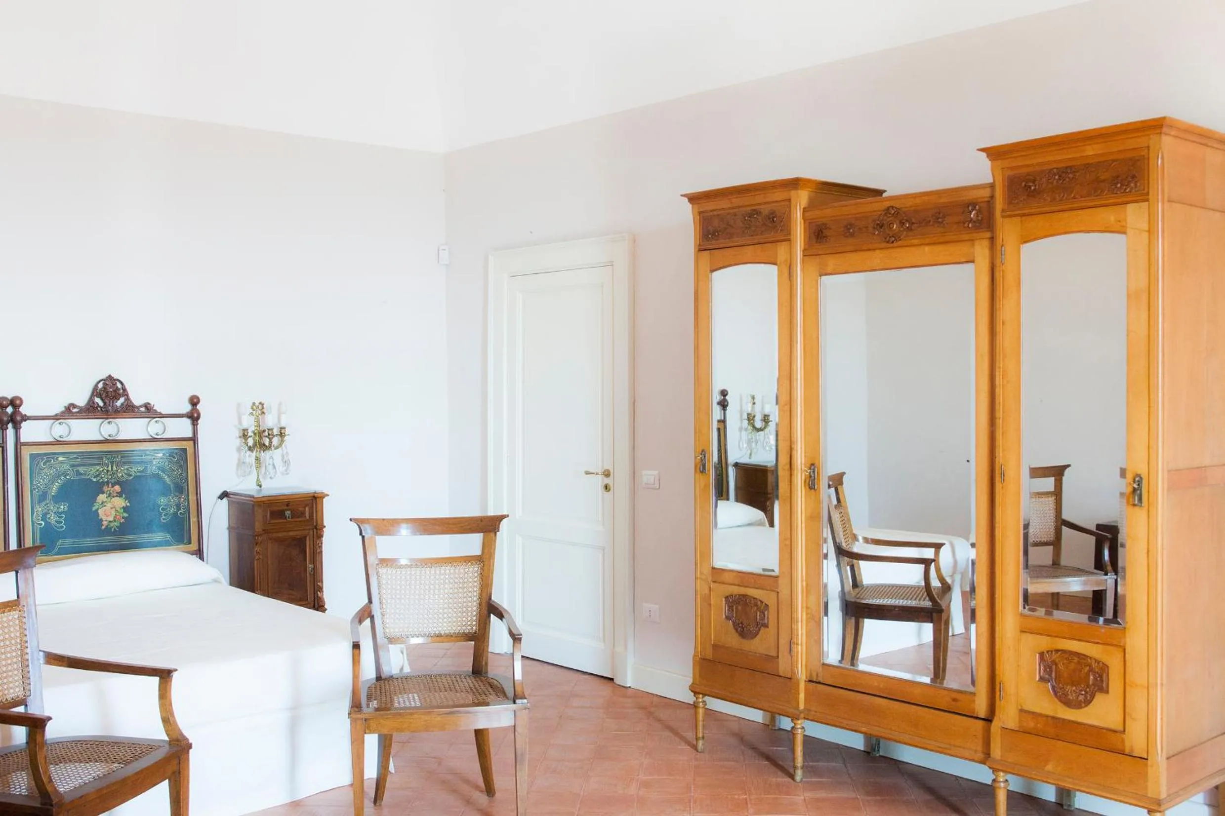 Triple Room with Sea View in Il Melograno
