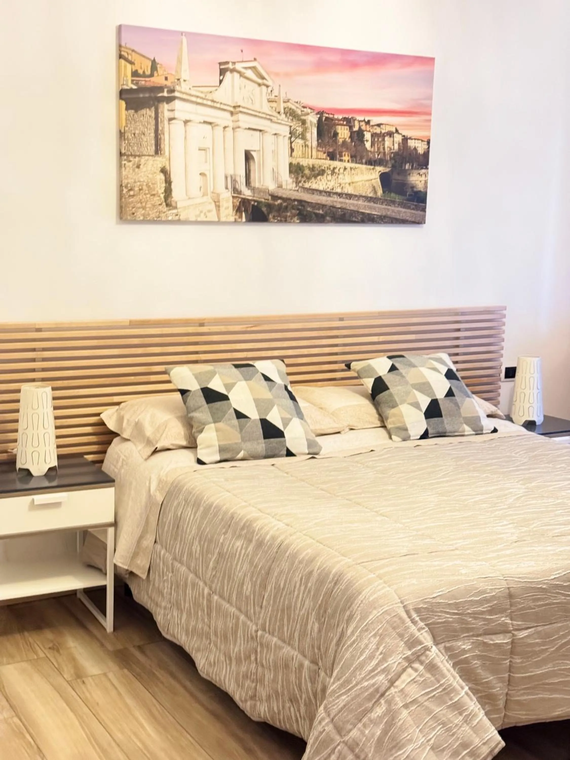 Bed in Smart House Rental Rooms FREE PARKING