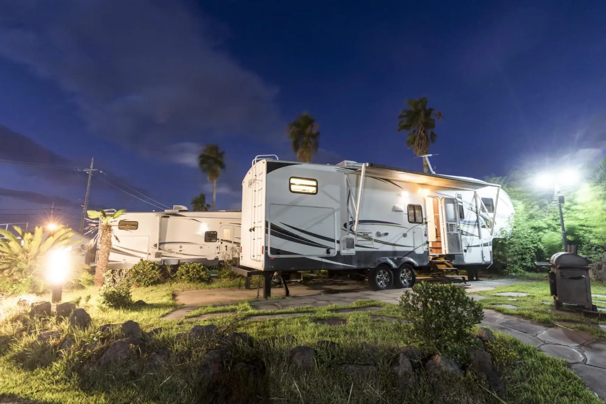 Mei the Caravan Mei the Caravan